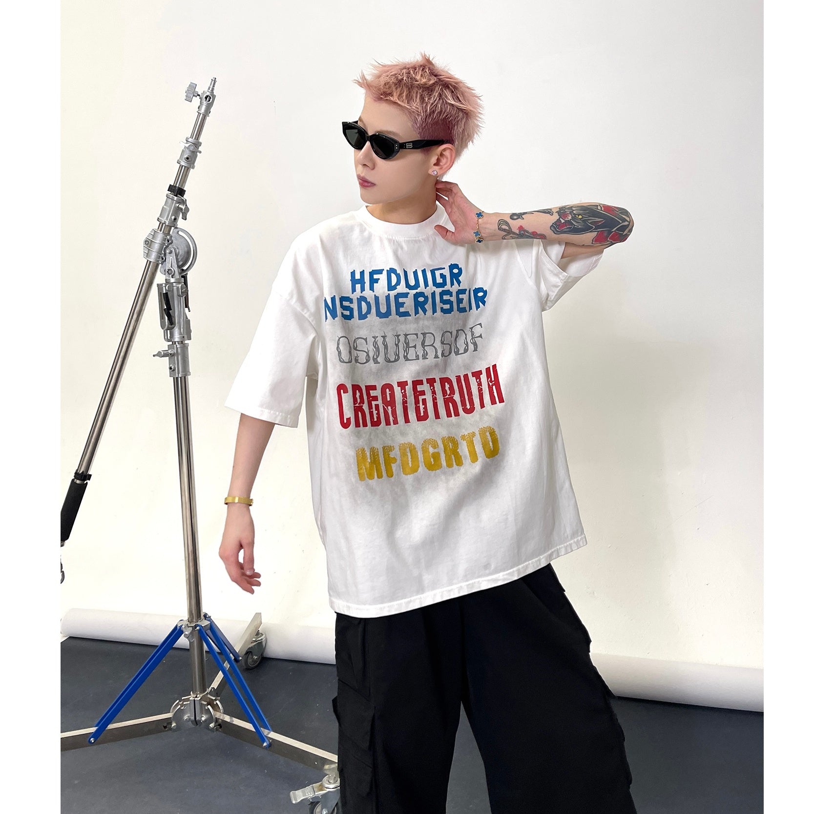 Color Letter Print Spray Painting T-shirt EAT143