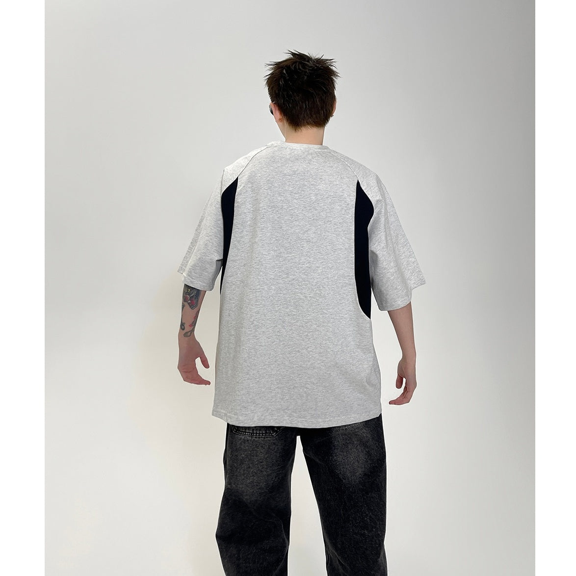 Contrast Stitching Letter Print T-shirt EAT085