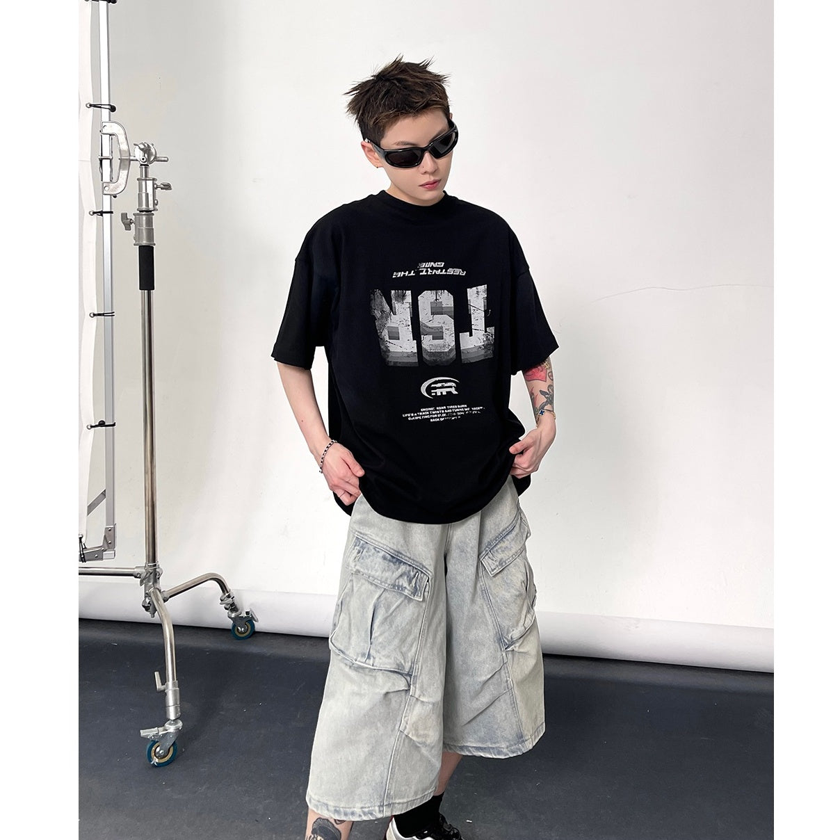 Multi Pocket Cargo Cropped Jeans EAT112