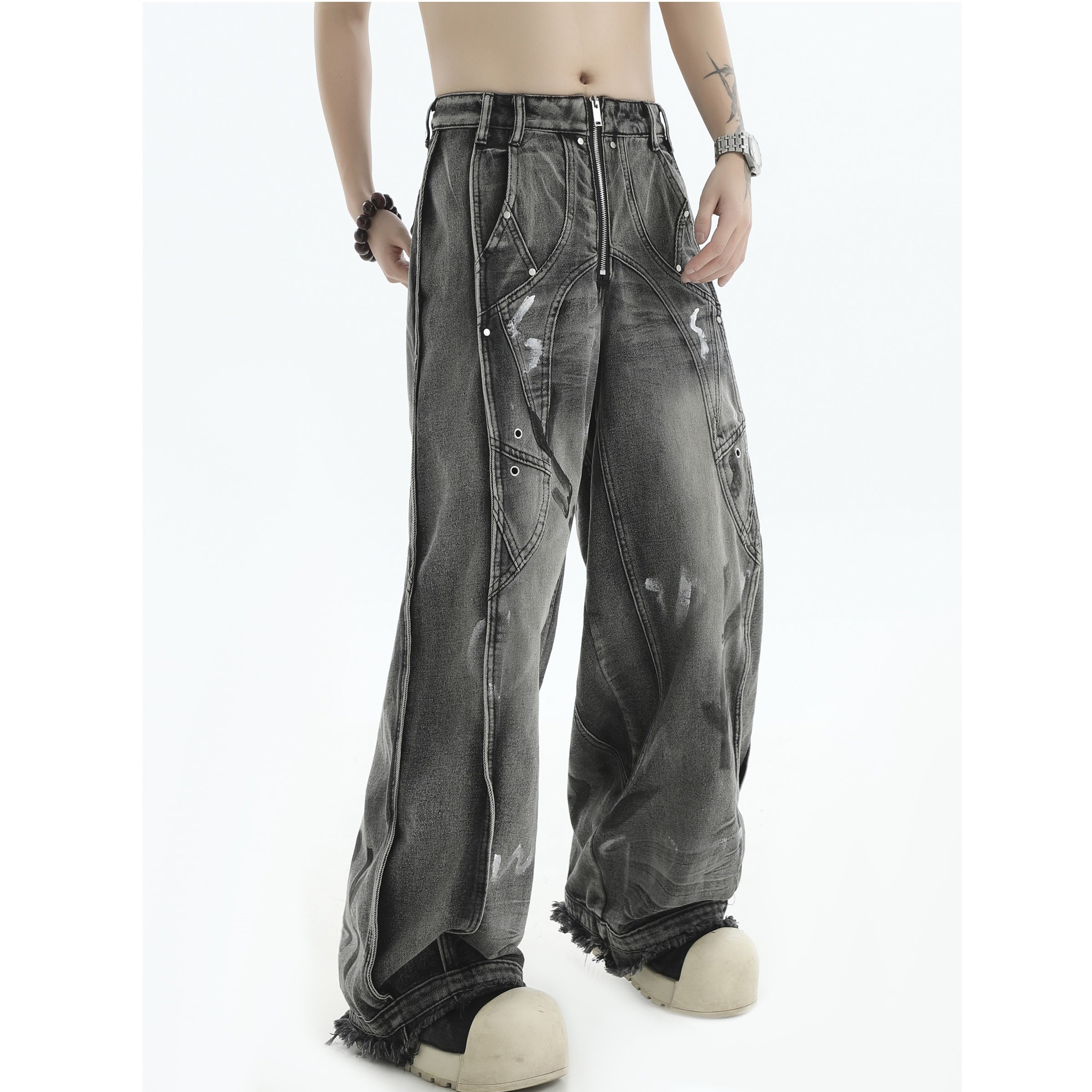 Irregular Traces Graffiti Wide-leg Switching Jeans IN7020