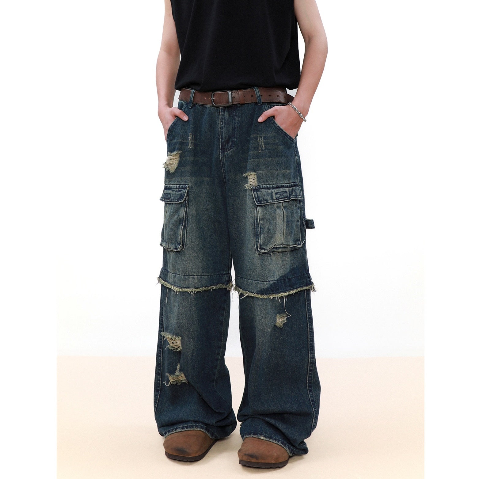 Raw Edge Stitched Ripped Cargo Jeans MB7041