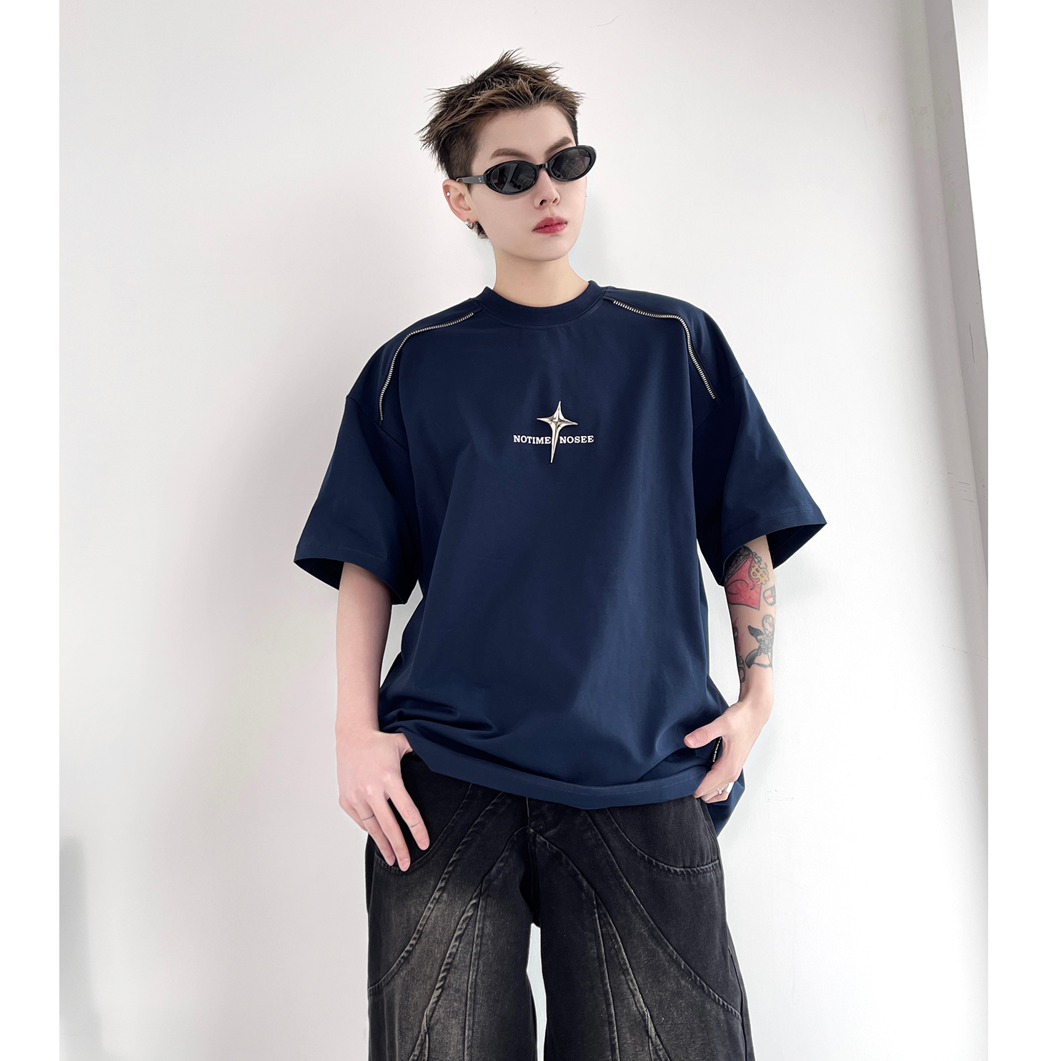 Cross Star Design Loose T-shirt EAT003