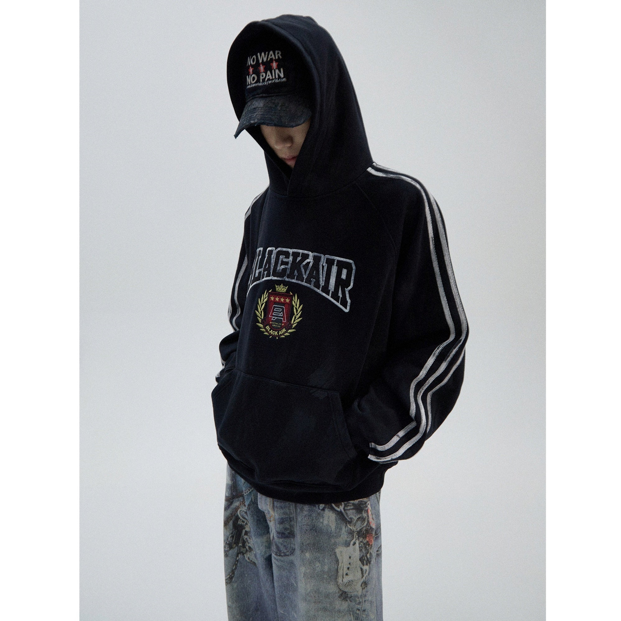 Three-bar Stitching Dirty Badge Hoodie MB7060