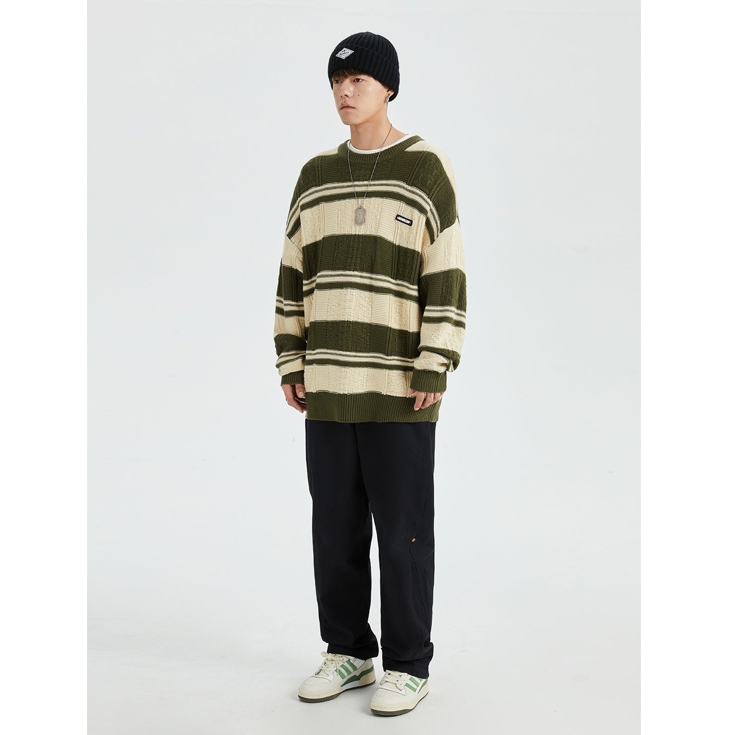 Contrasting Border Crewneck Loose Sweater MB7114