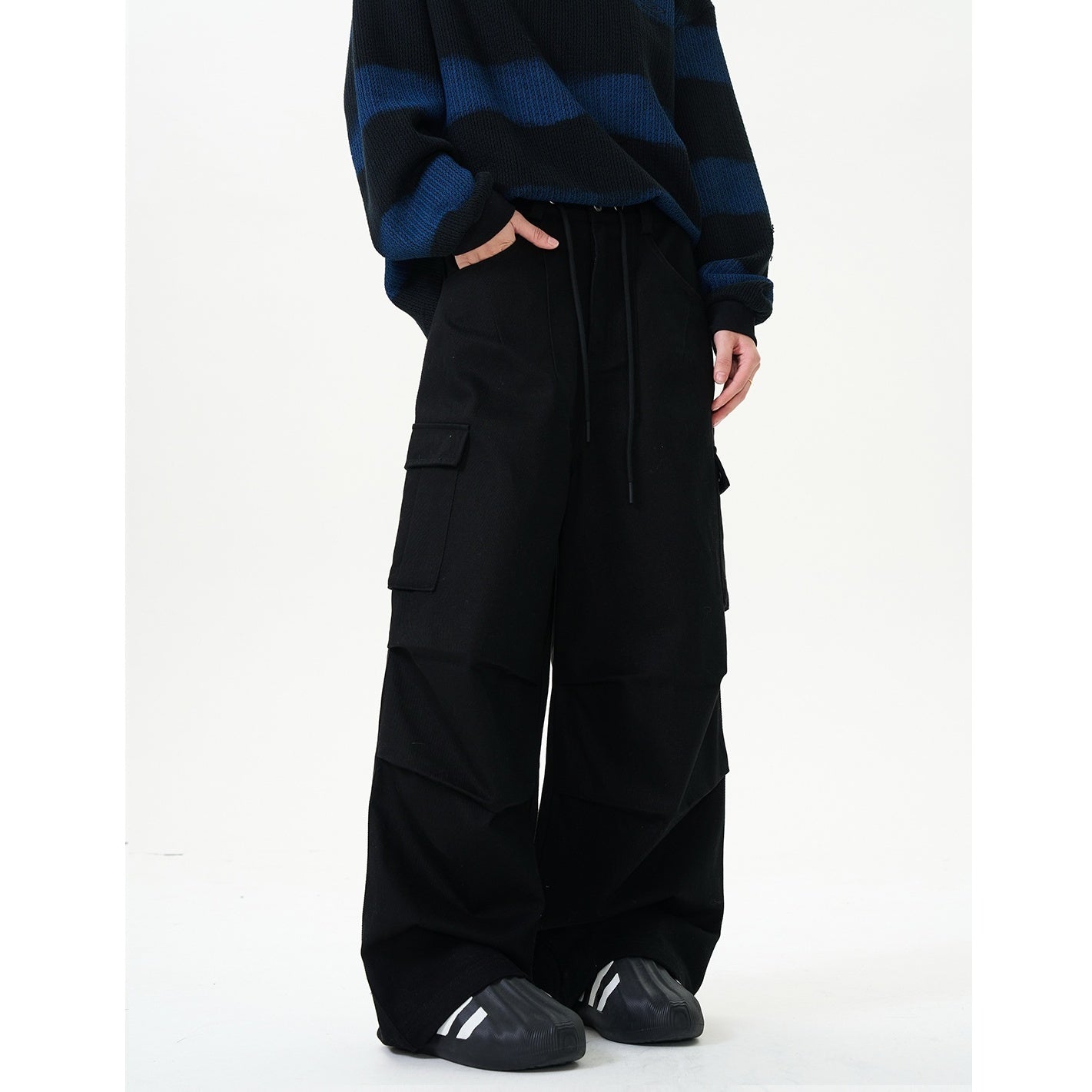 Double-pleated Wide-leg Cargo Pants NA7005