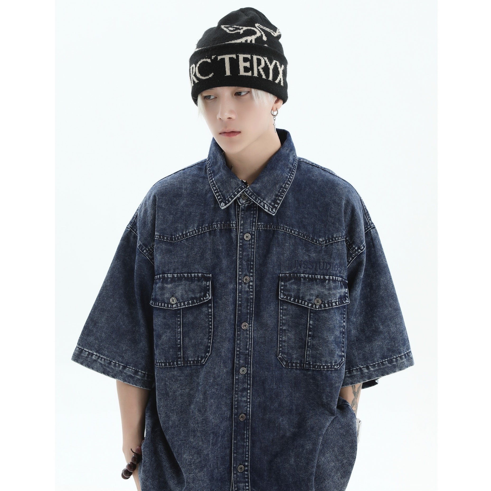 Embroidered Logo Loose Wash Denim Shirt IN7027