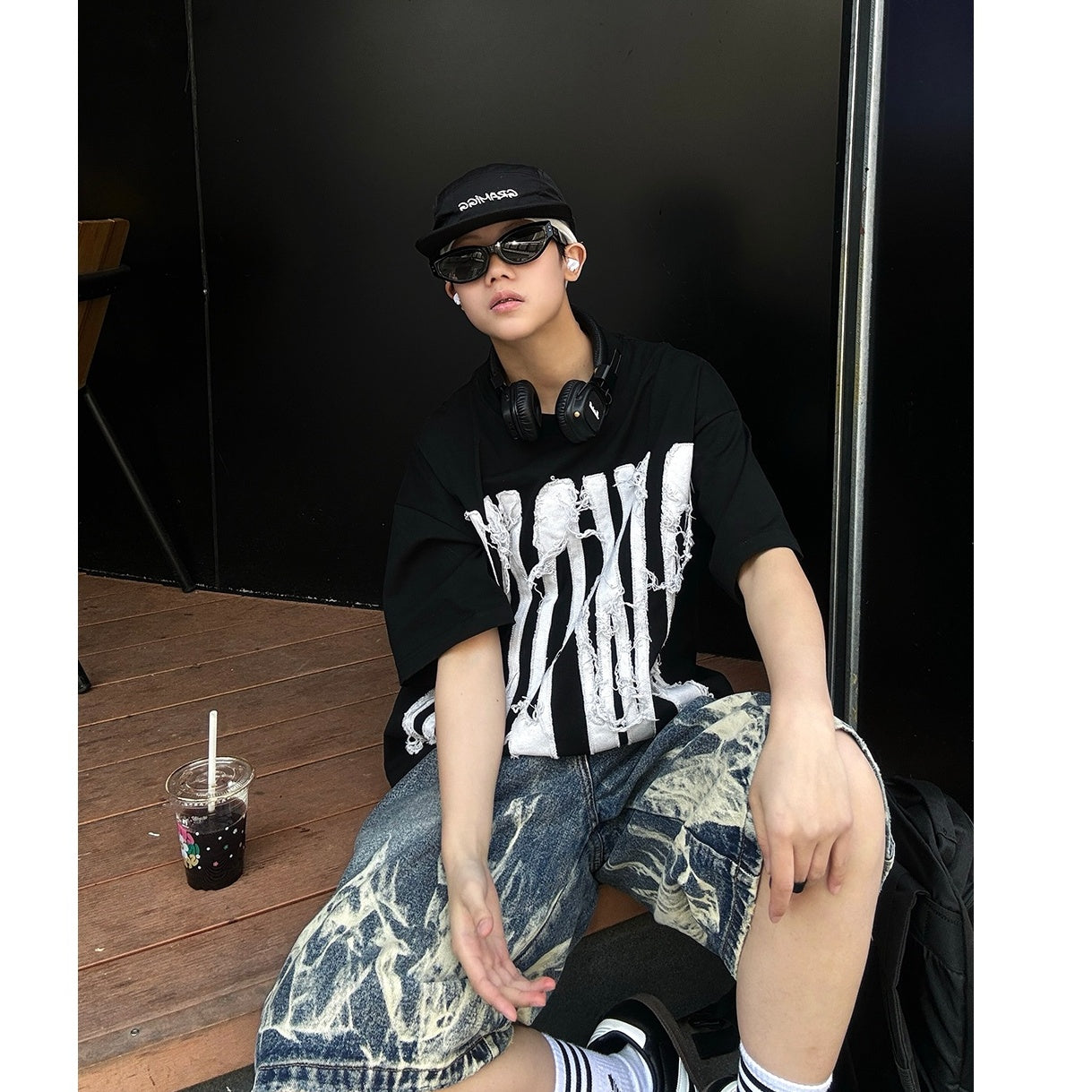 Patch Embroidered Big Letter T-shirt EAT107