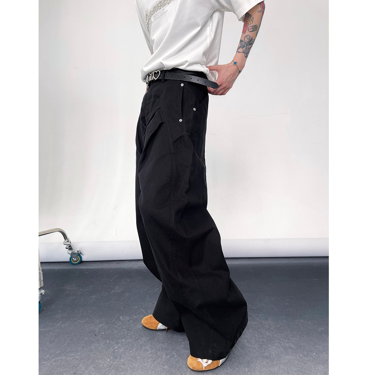 Pleated Scimitar Design Pants EAT120
