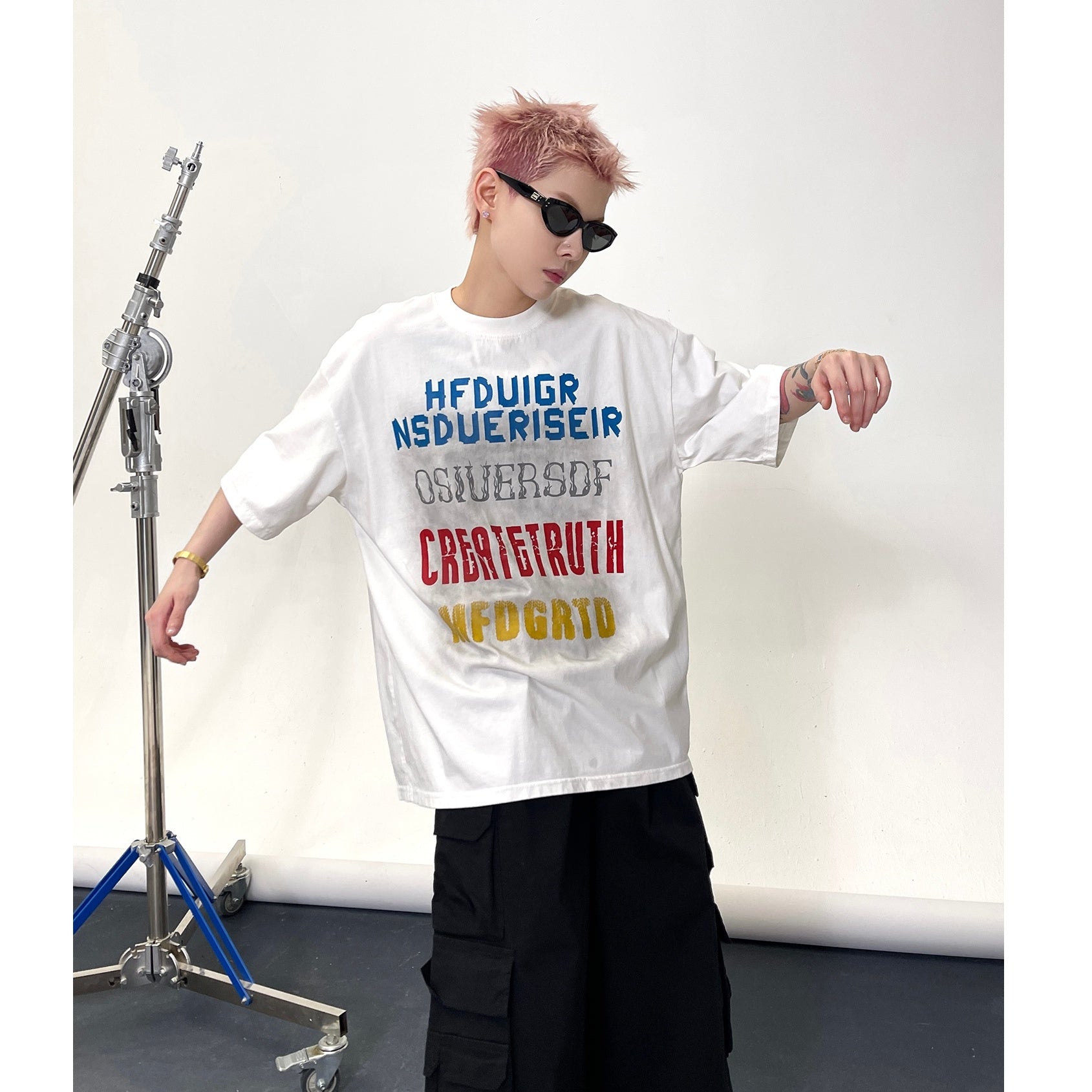 Color Letter Print Spray Painting T-shirt EAT143