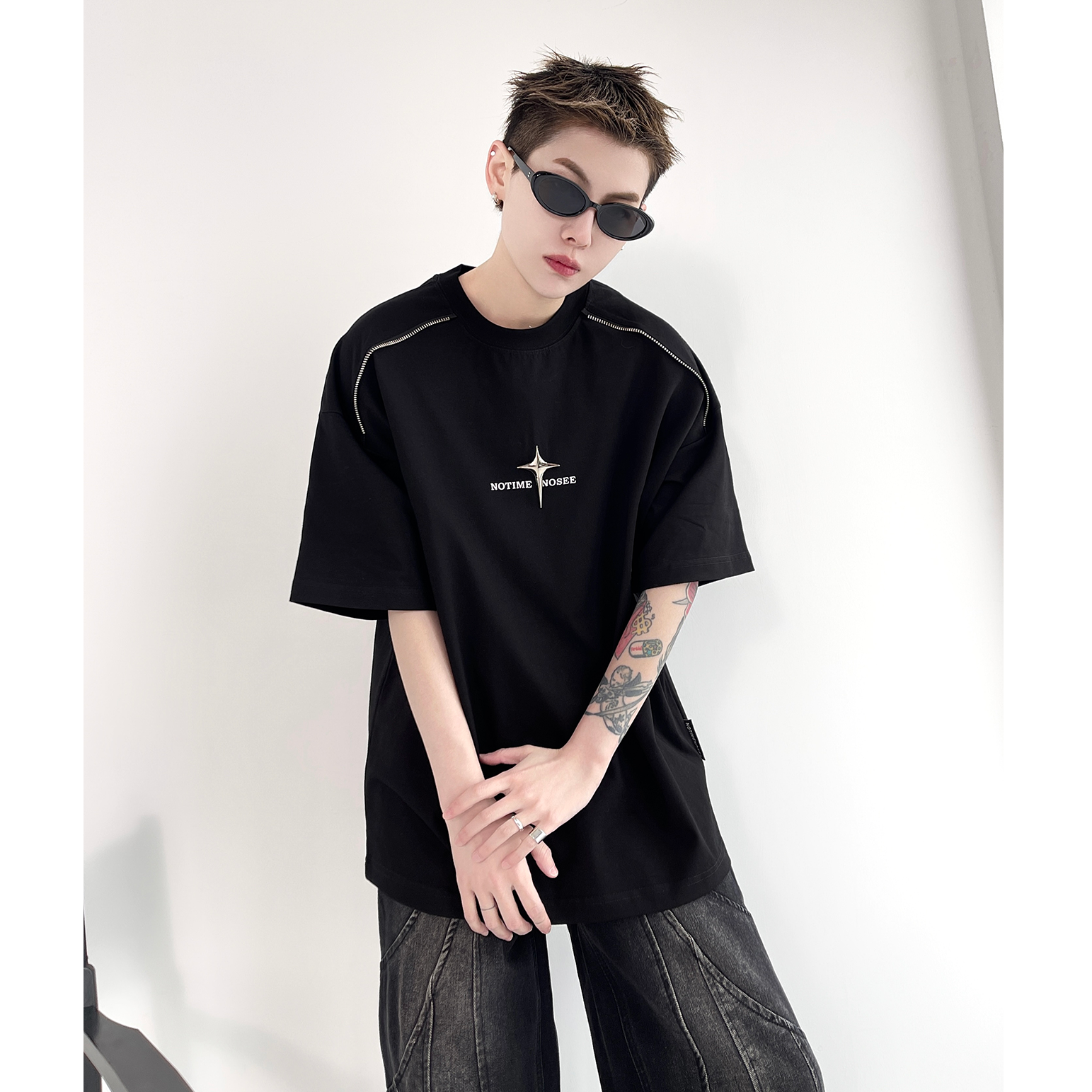 Cross Star Design Loose T-shirt EAT003