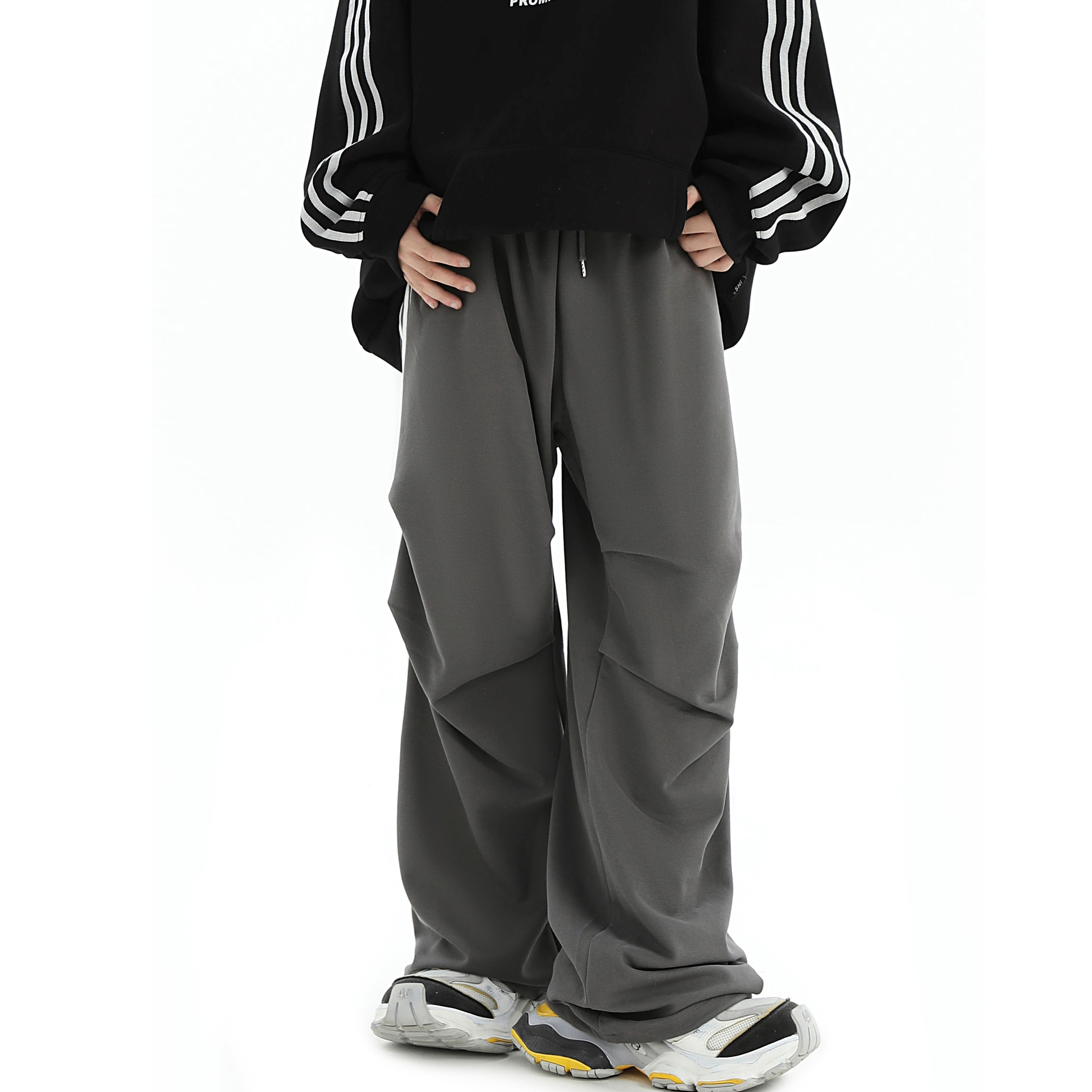 Pleated Three-Bar Loose Track Pants IN7002