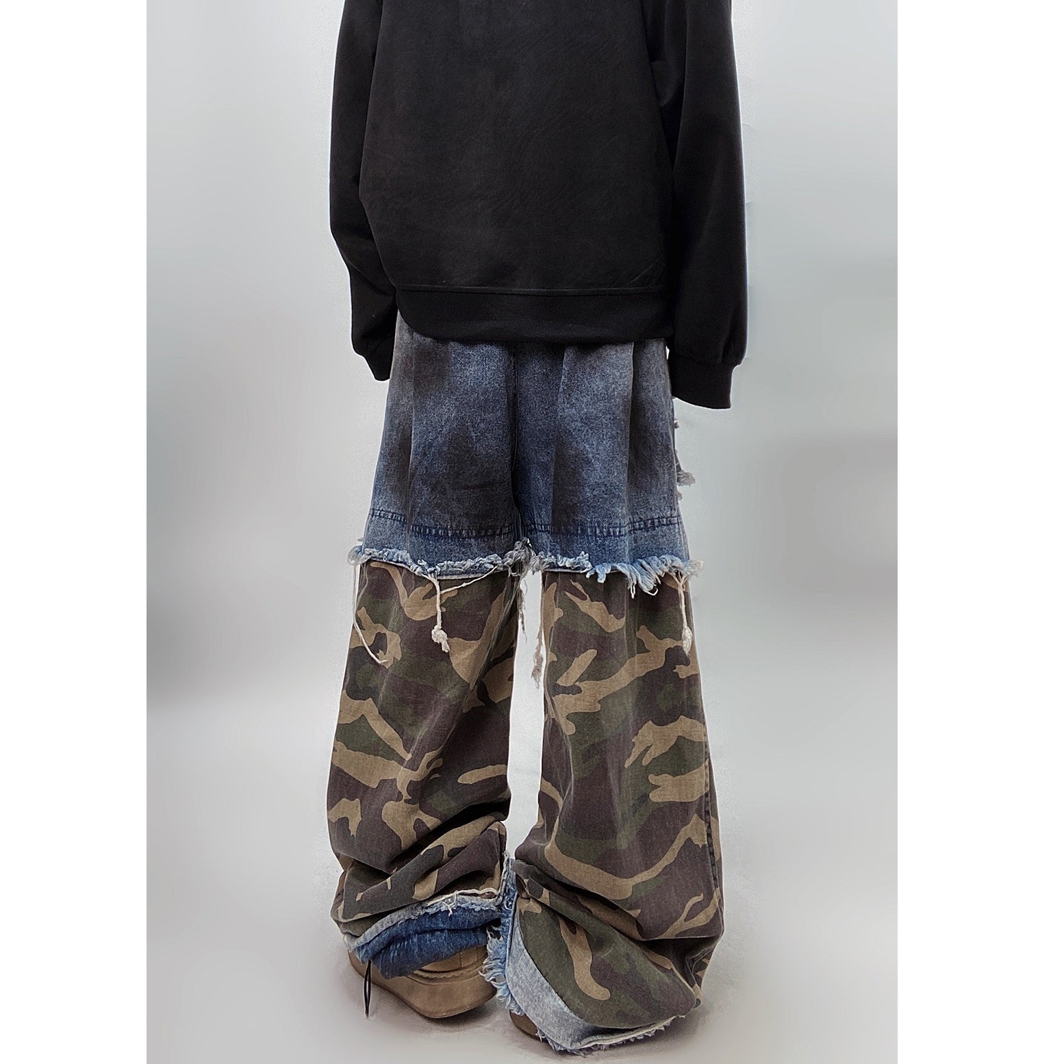 Ripped Camouflage Switching Wide Leg Jeans UU7015