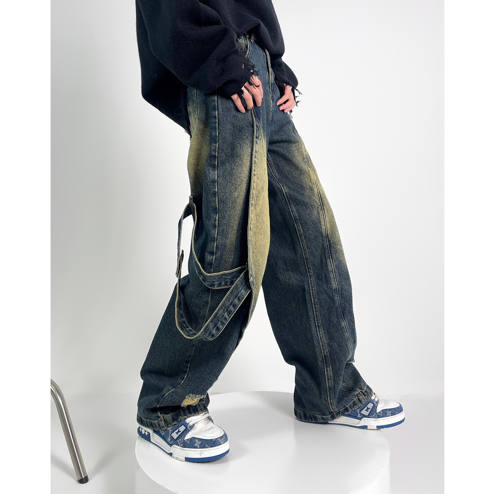 Strap Design Loose Straight Jeans EAT013