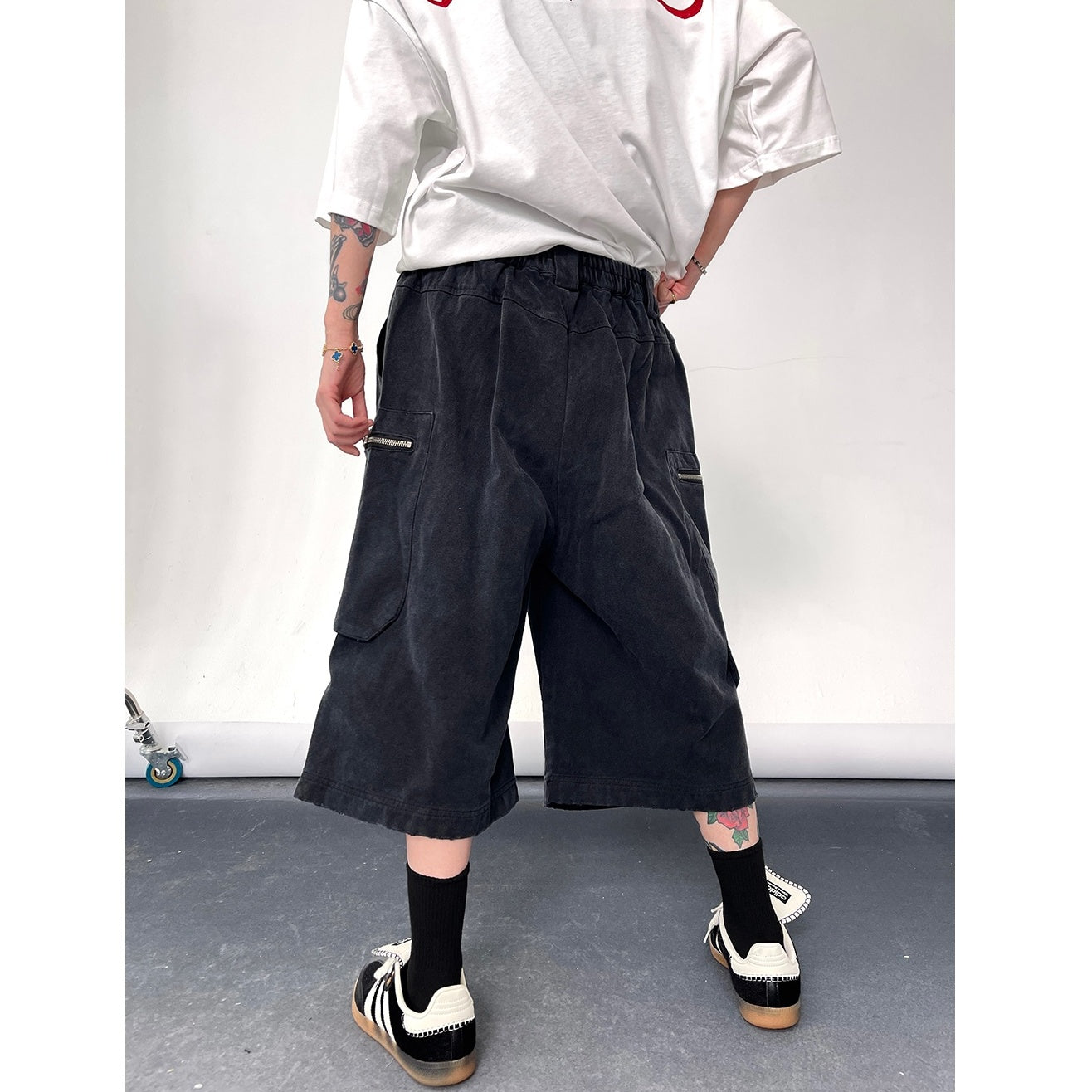 Wash Distressed Cargo Cropped Pants EAT113