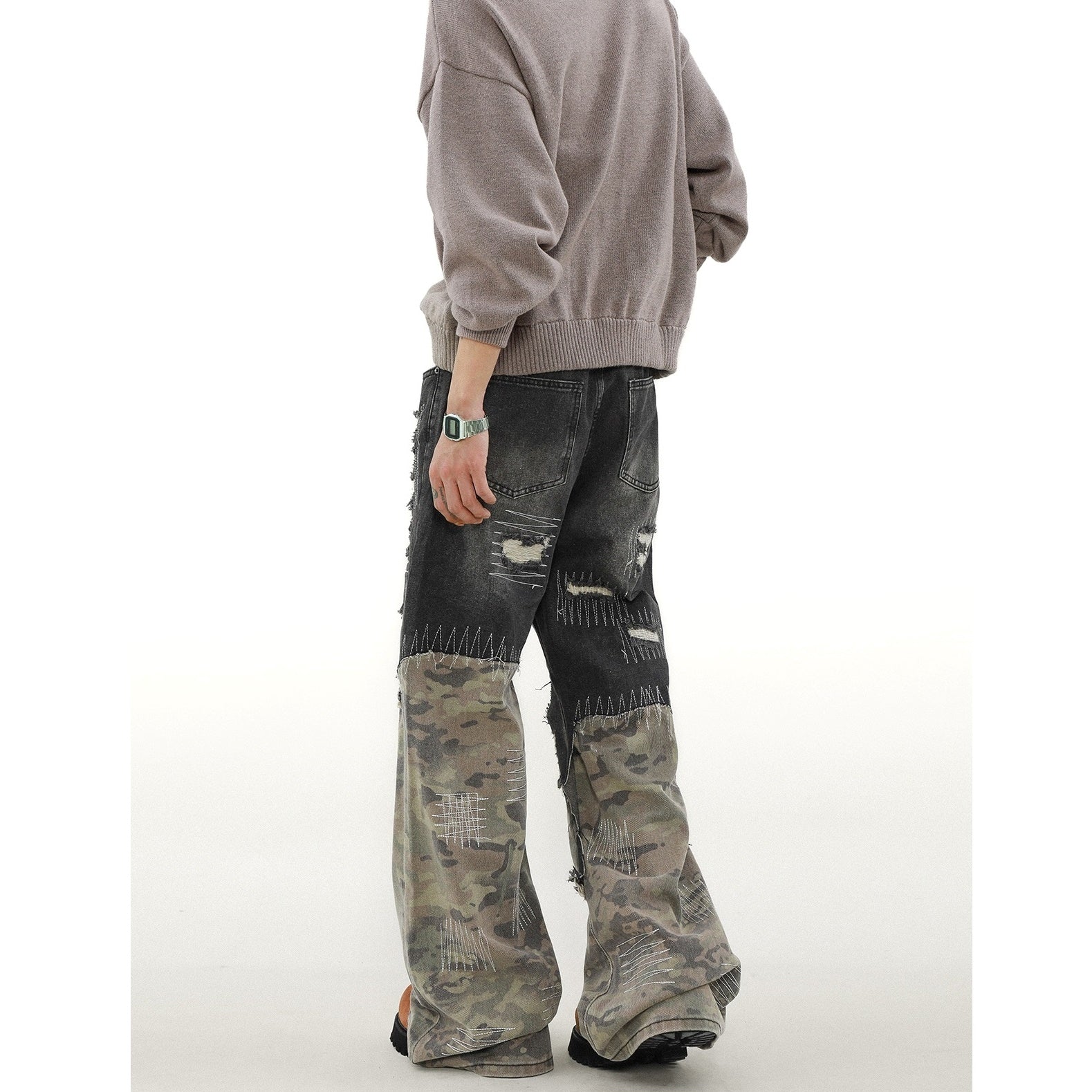 Camouflage Stitched Damage Loose Jeans MB7257