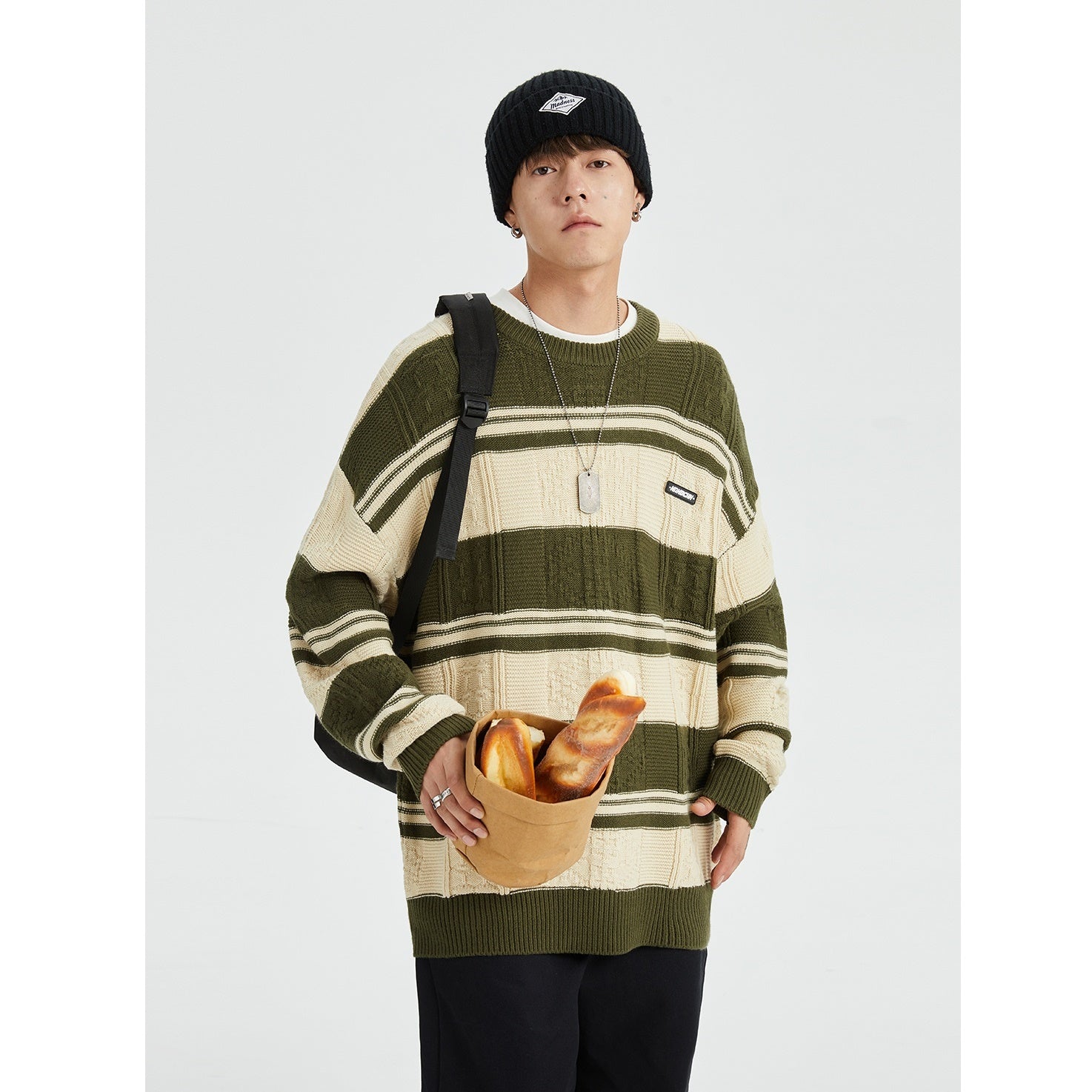 Contrasting Border Crewneck Loose Sweater MB7114