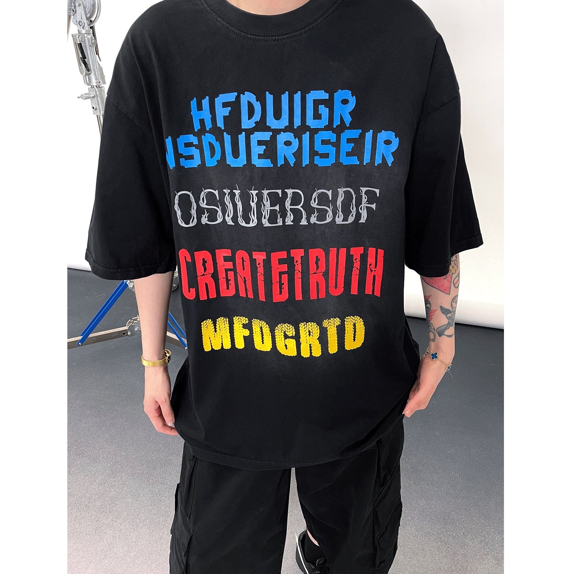 Color Letter Print Spray Painting T-shirt EAT143