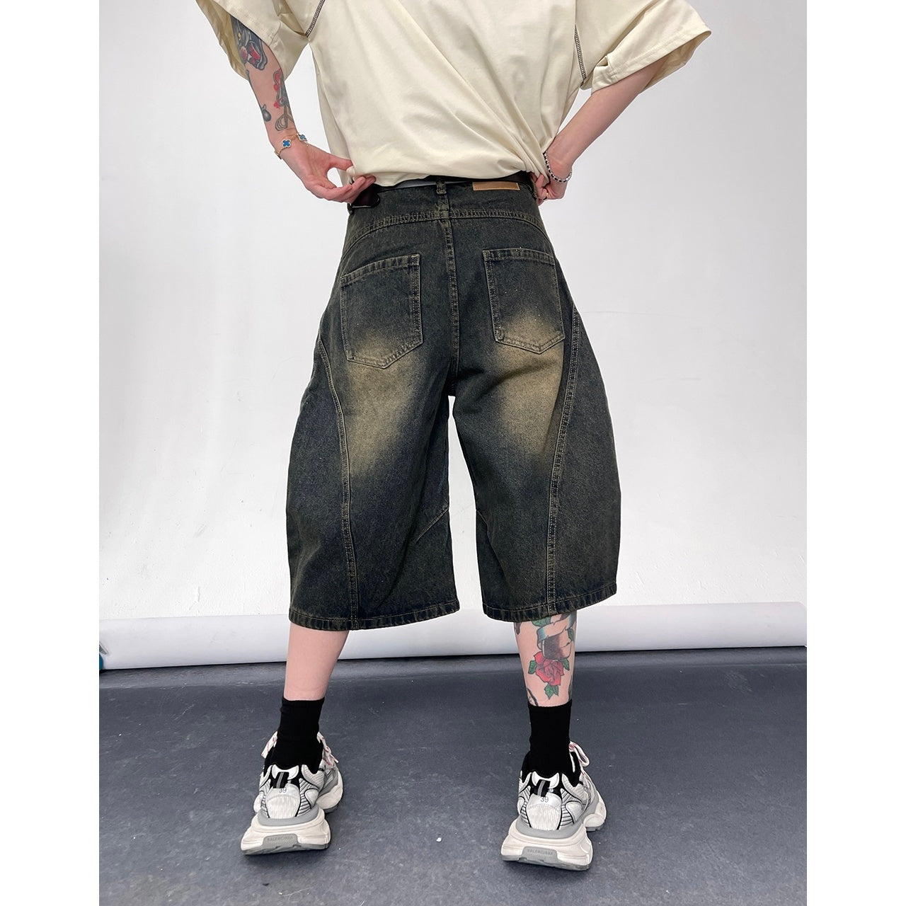 Washed Scimitar Denim Cropped Pants EAT115