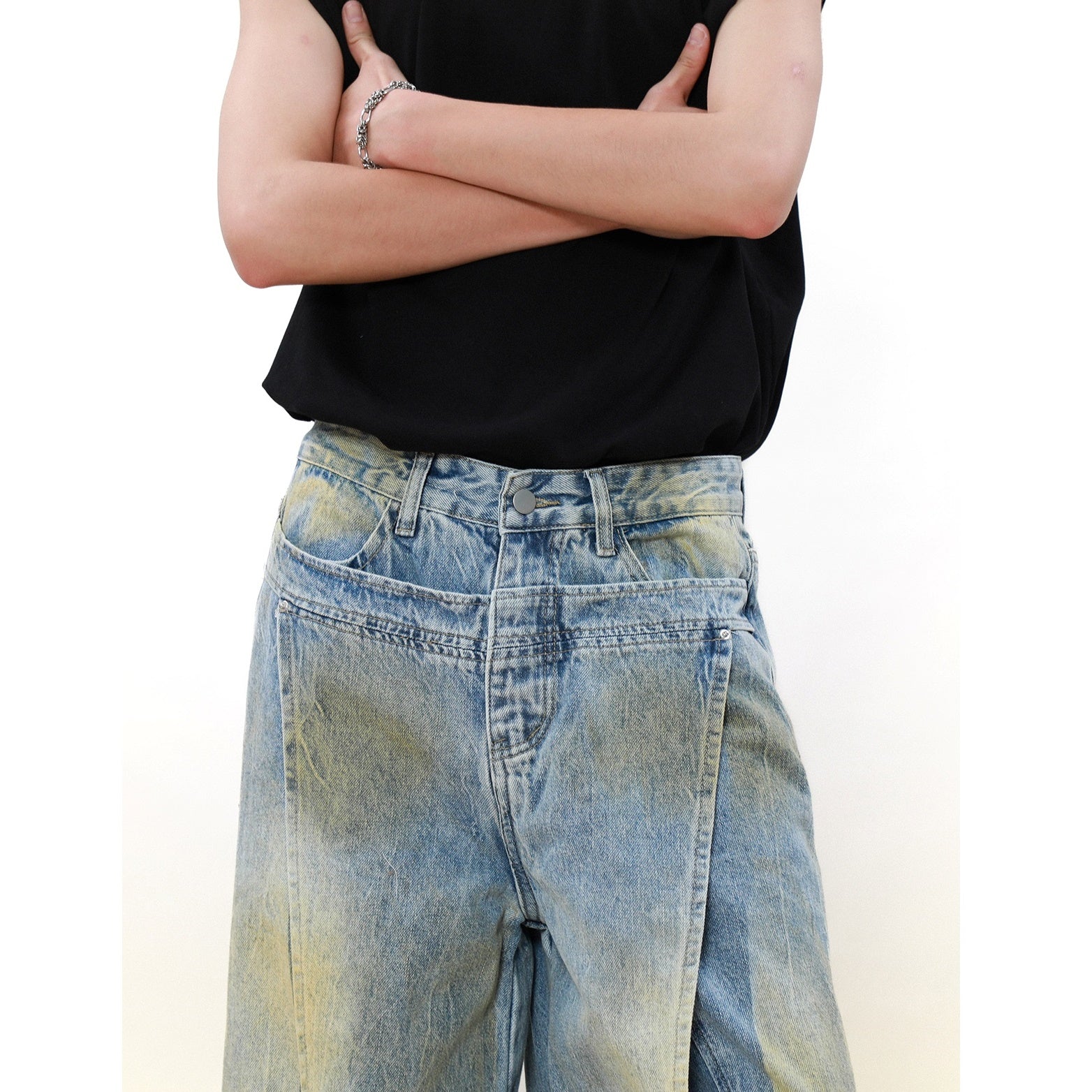 Deconstructed Stitched Wide-leg Dad Jeans MB7046