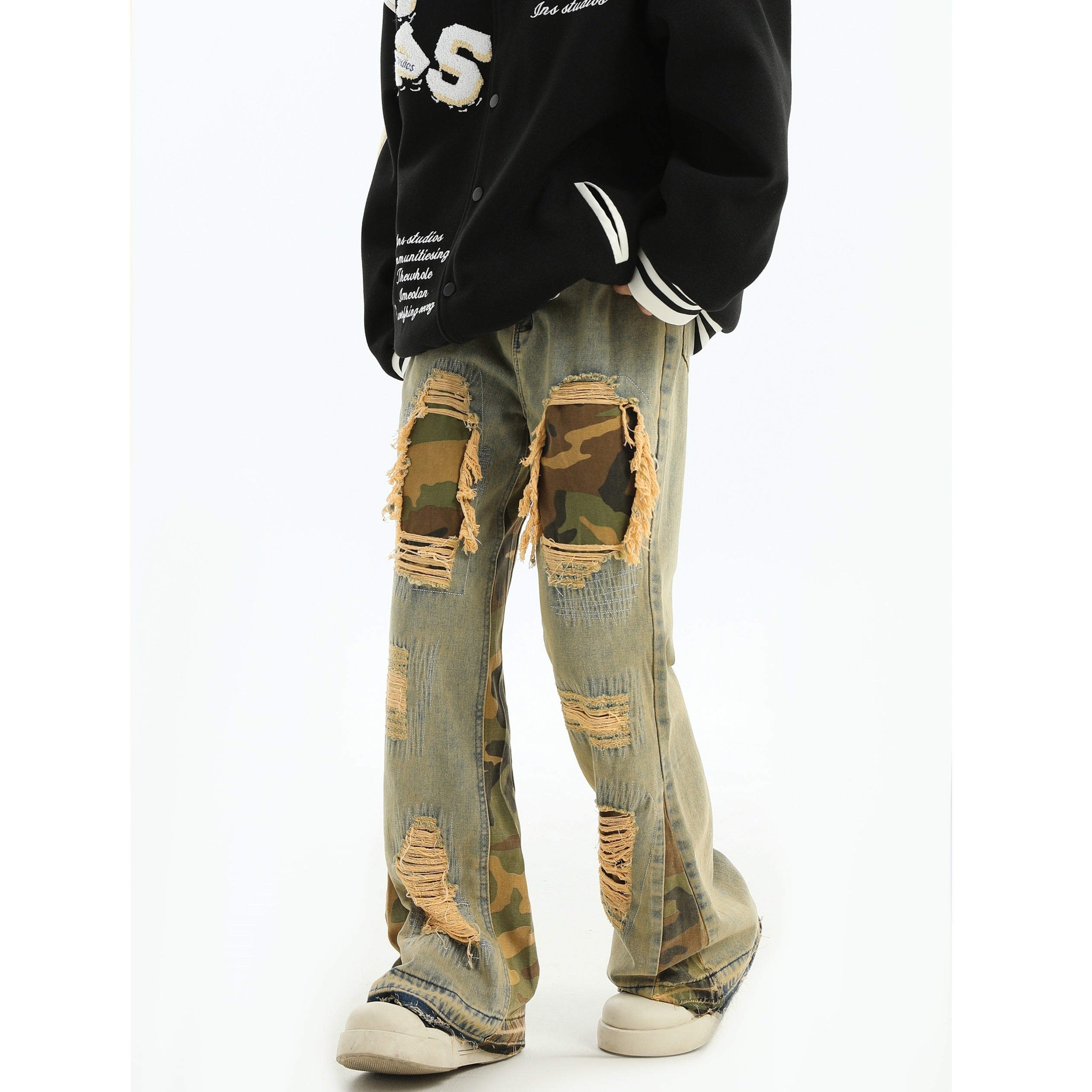 Stitching Camouflage Ripped Loose Flare Jeans IN7055