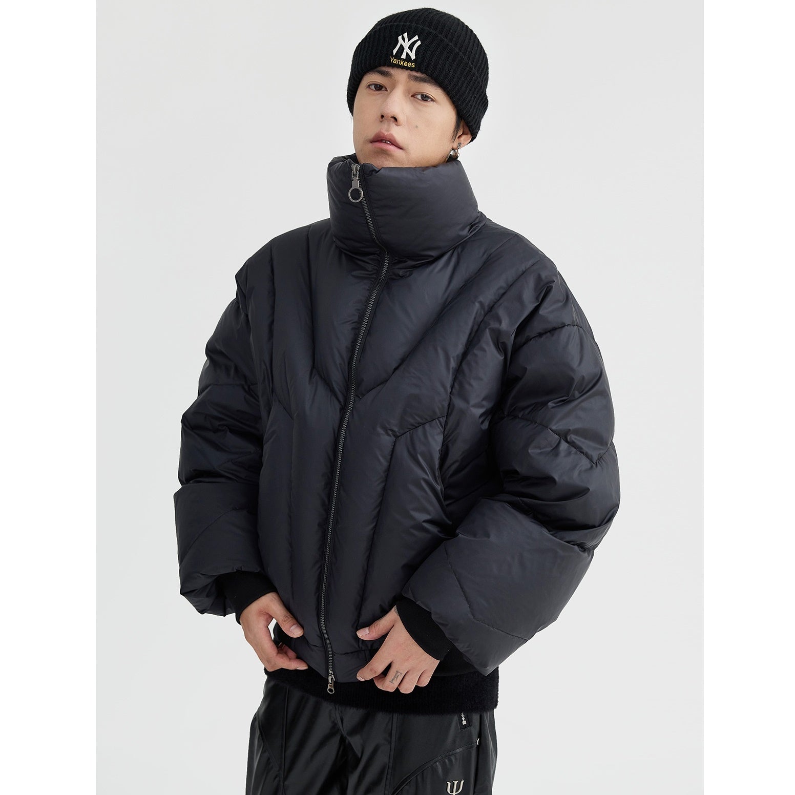 Geometry Stitch High Neck Down Jacket MB7255