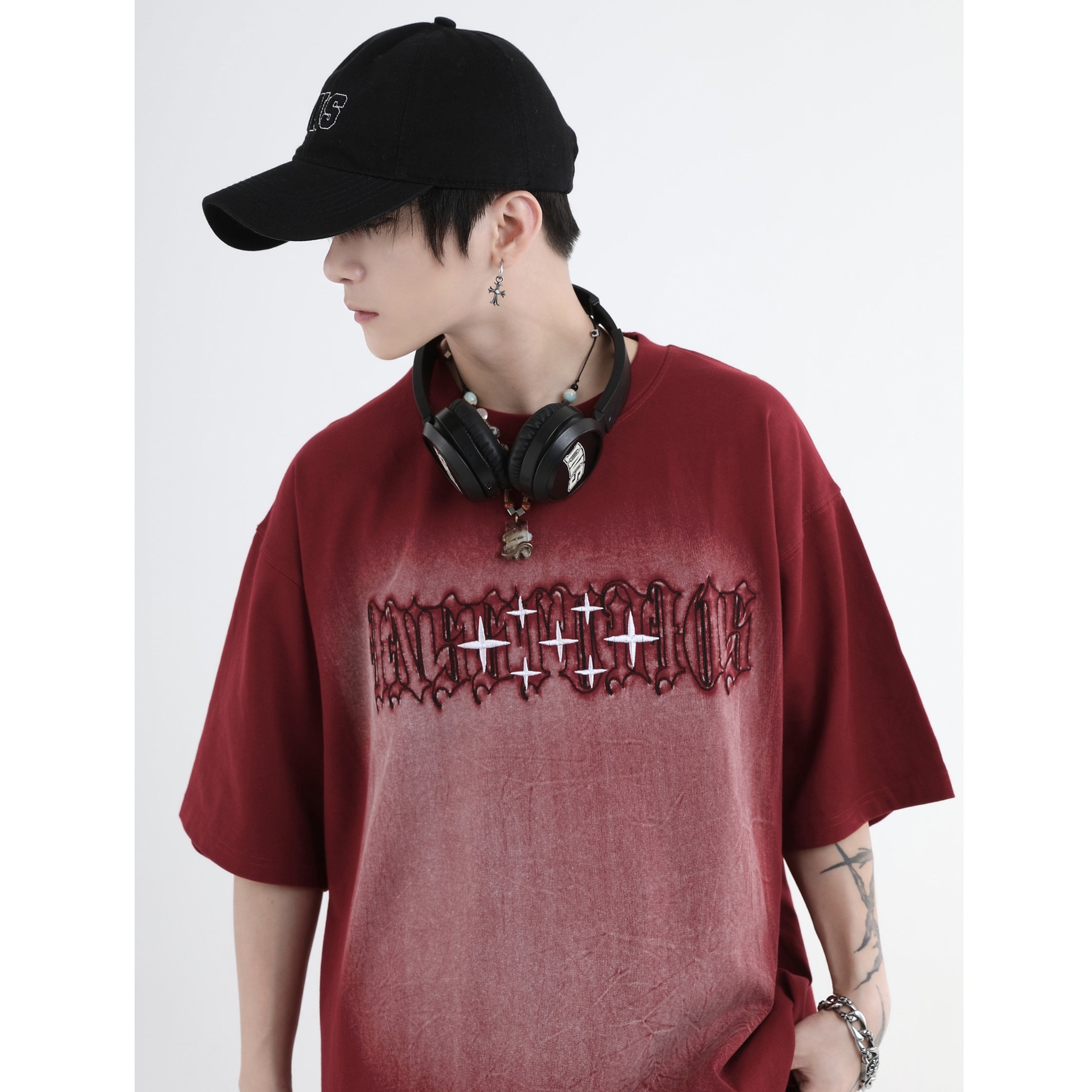 Gothic Font Embroidery LOGO Wash T-Shirt IN7011