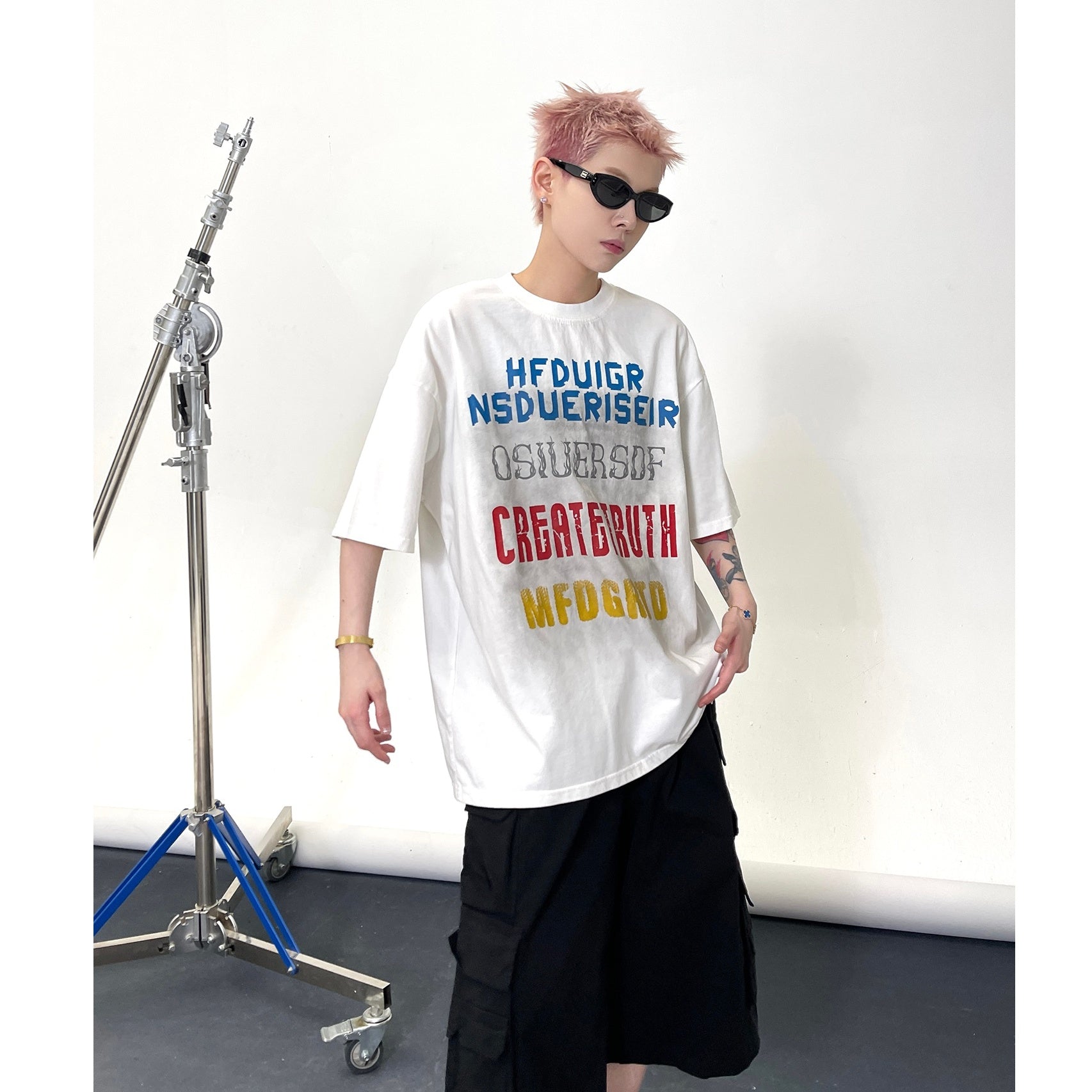 Color Letter Print Spray Painting T-shirt EAT143