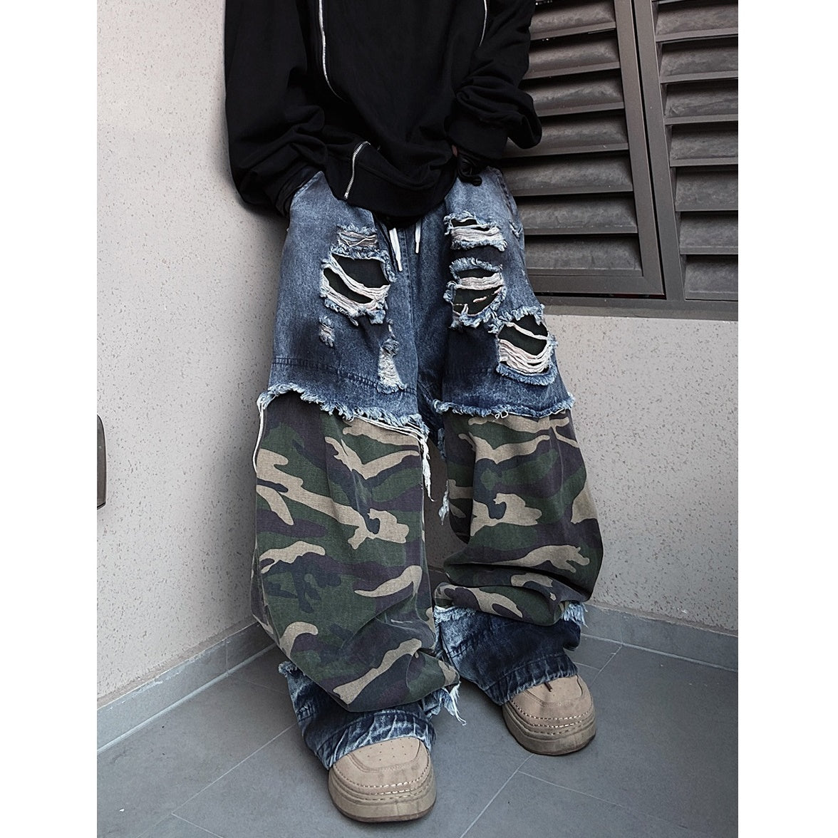 Ripped Camouflage Switching Wide Leg Jeans UU7015