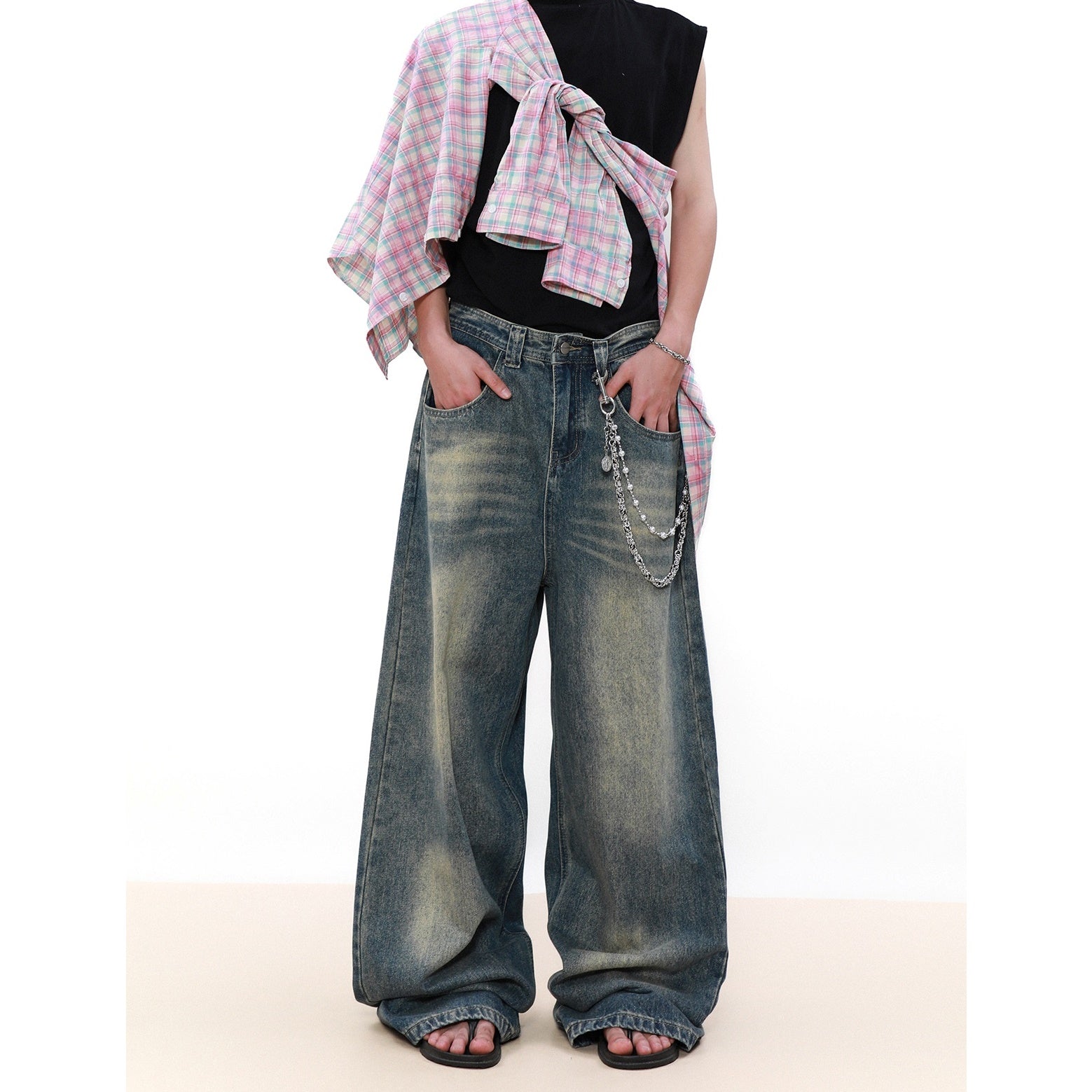 Retro Wash Distressed Wide-leg Jeans MR046