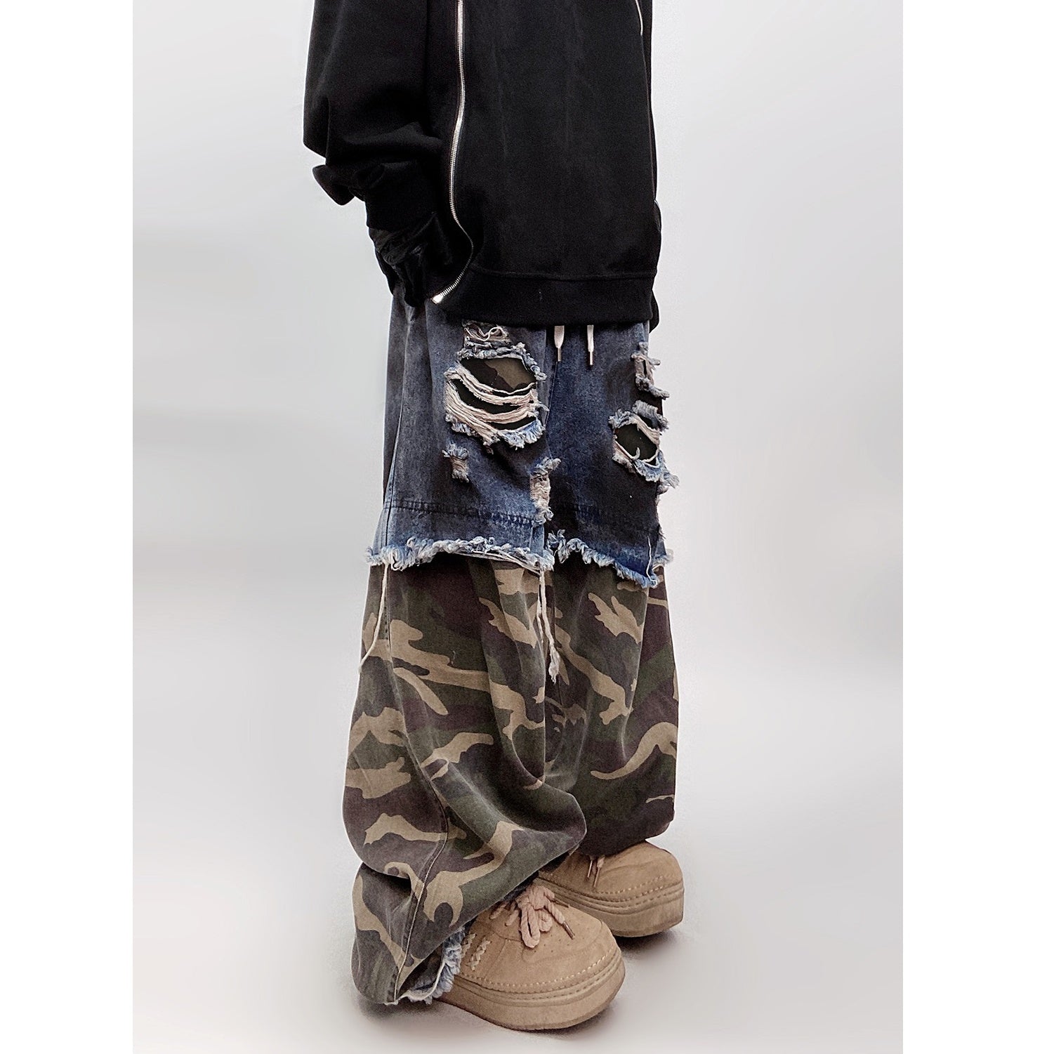 Ripped Camouflage Switching Wide Leg Jeans UU7015