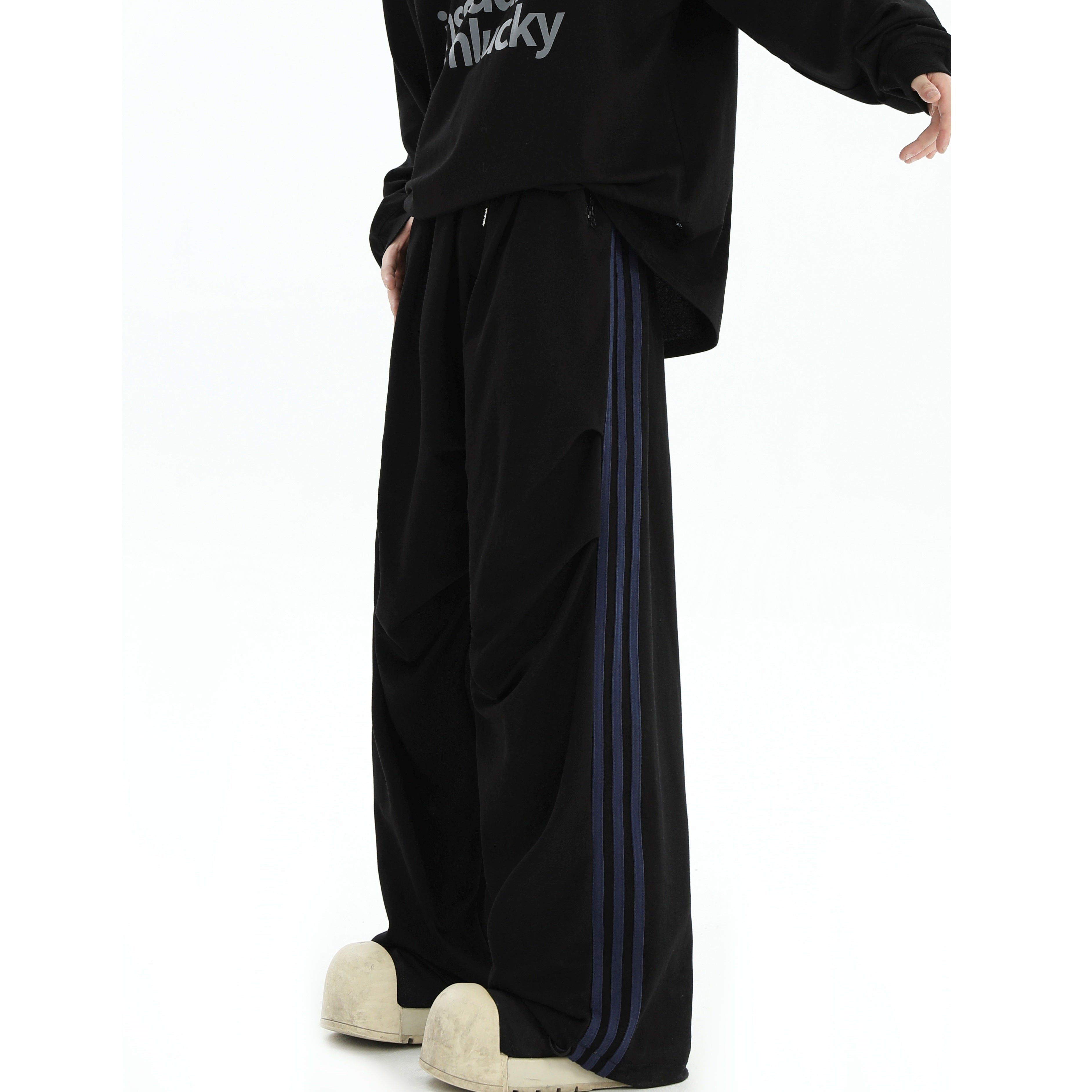 Pleated Three-Bar Loose Track Pants IN7002