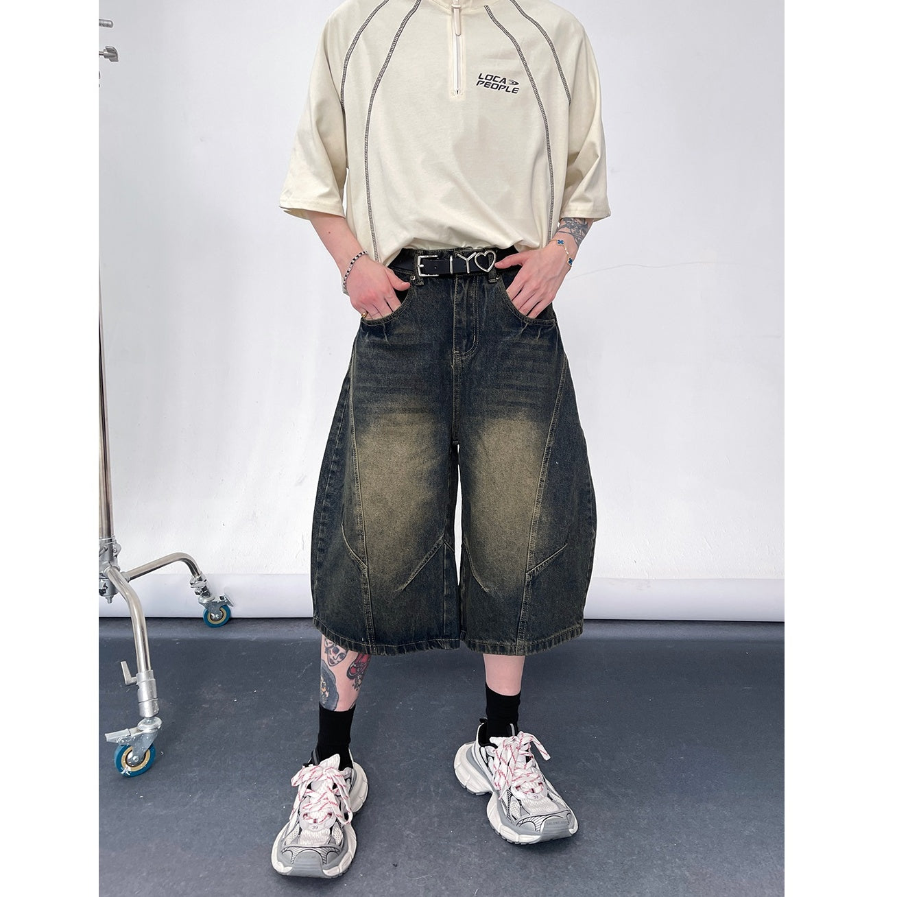 Washed Scimitar Denim Cropped Pants EAT115