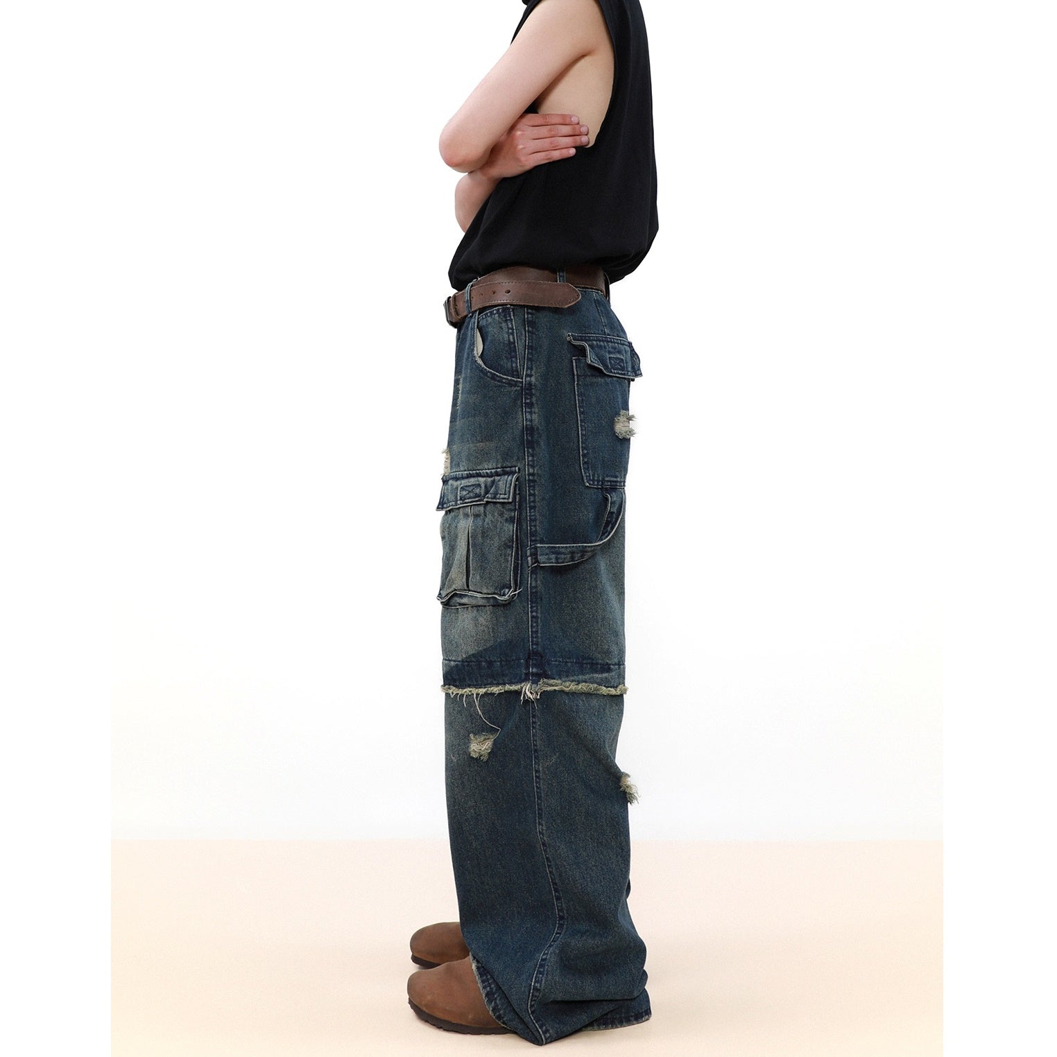 Raw Edge Stitched Ripped Cargo Jeans MB7041