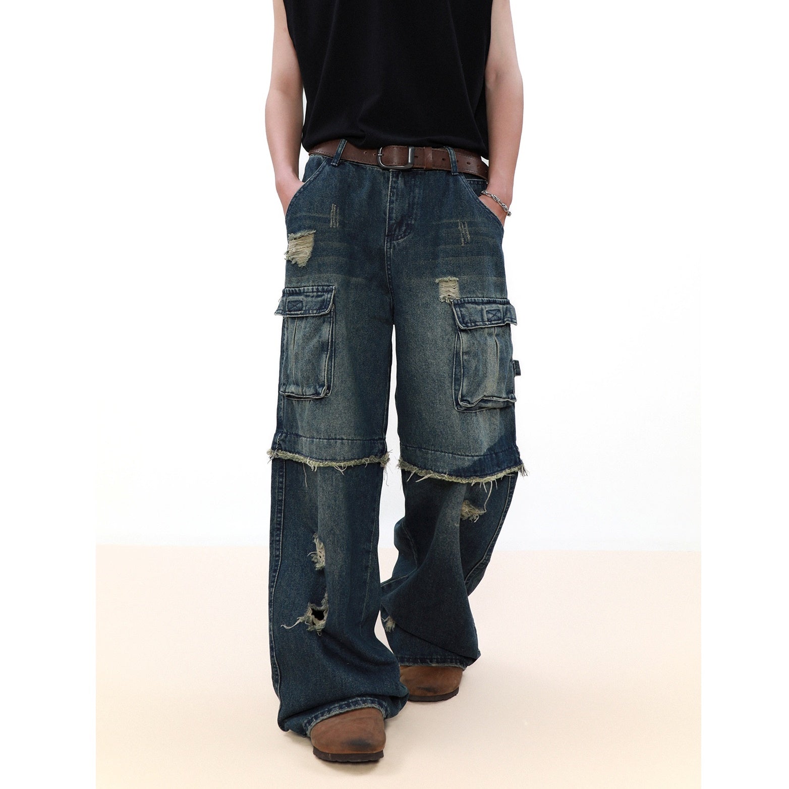 Raw Edge Stitched Ripped Cargo Jeans MB7041