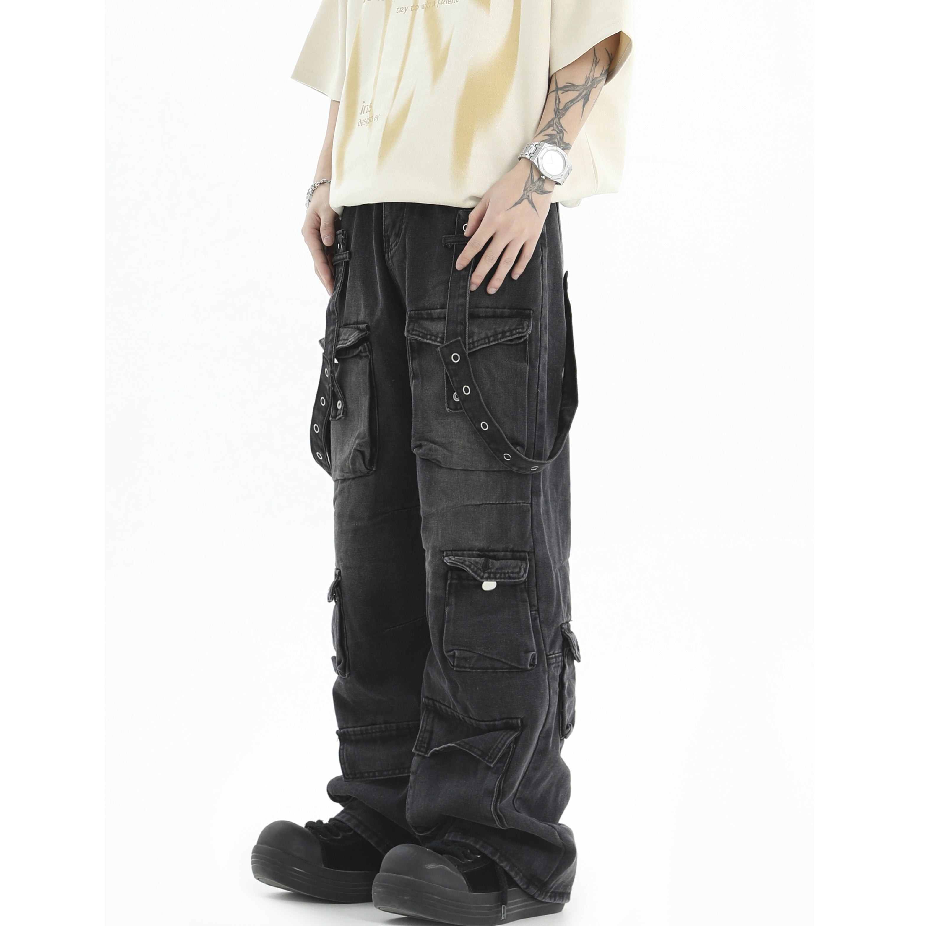 Design Strap Multi-pocket Wide-leg Cargo Jeans IN7009