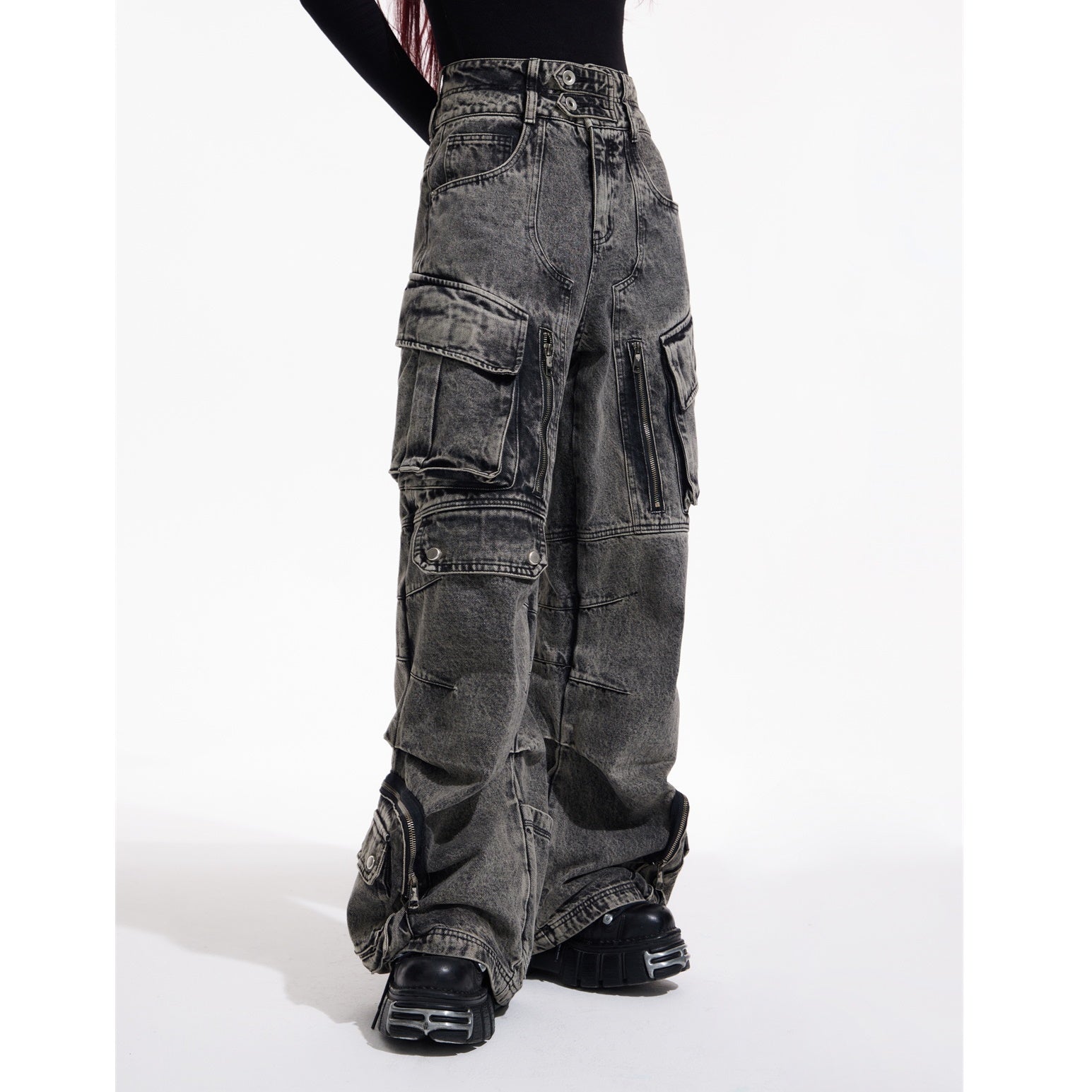 Wide-leg Double Pocket Cargo Jeans MB7028