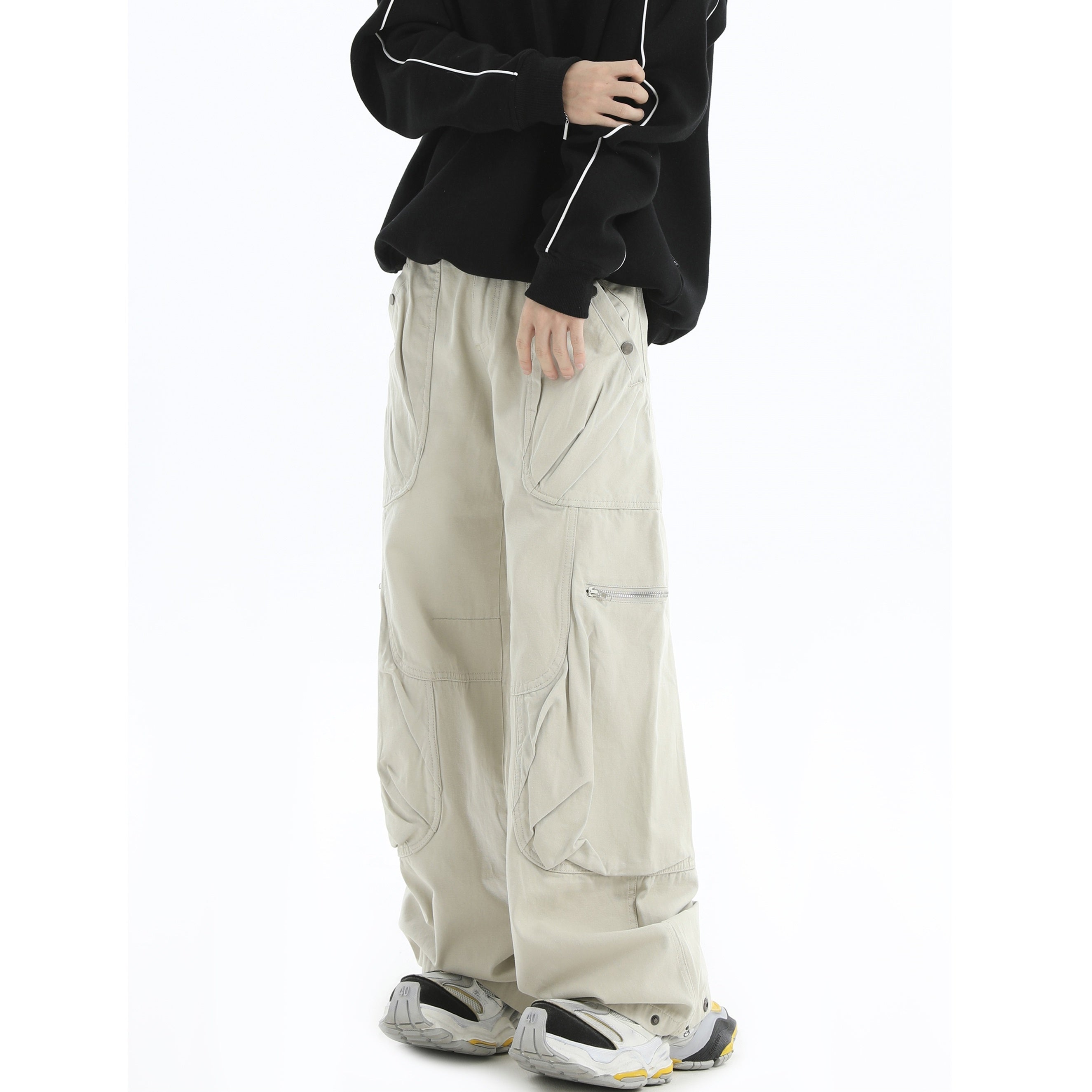 Zipper Multi-Pocket Loose Cargo Pants IN7049