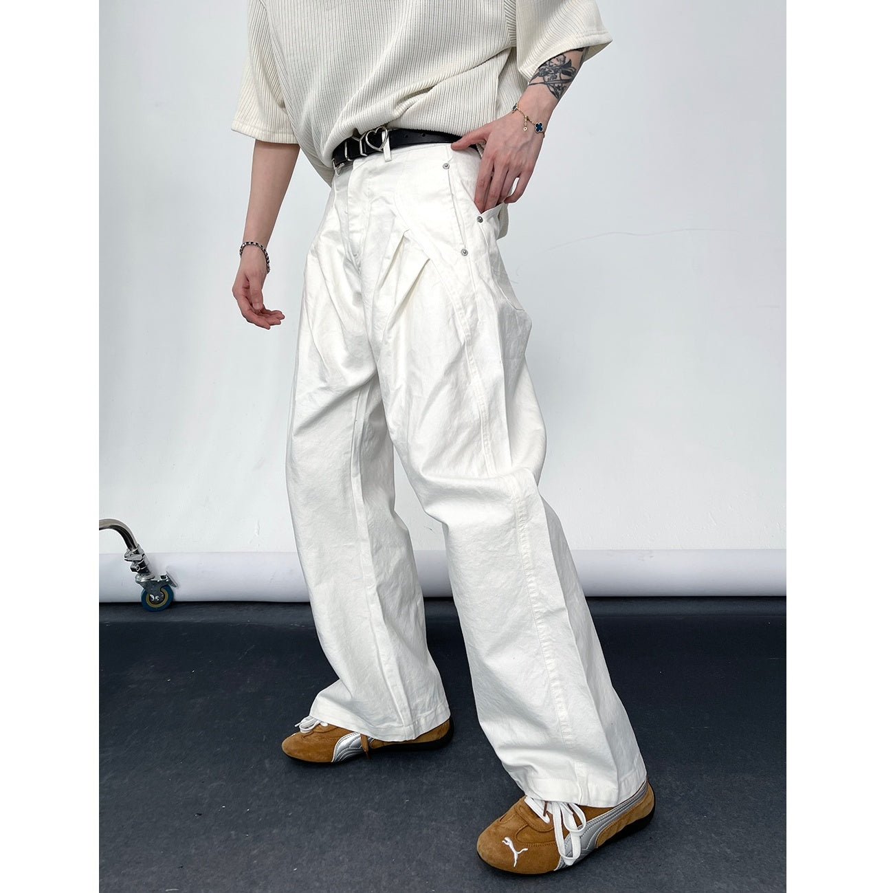 Pleated Scimitar Design Pants EAT120