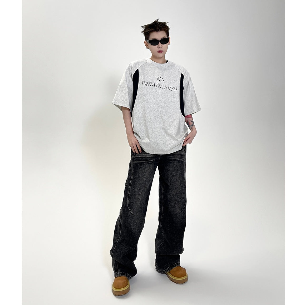 Contrast Stitching Letter Print T-shirt EAT085