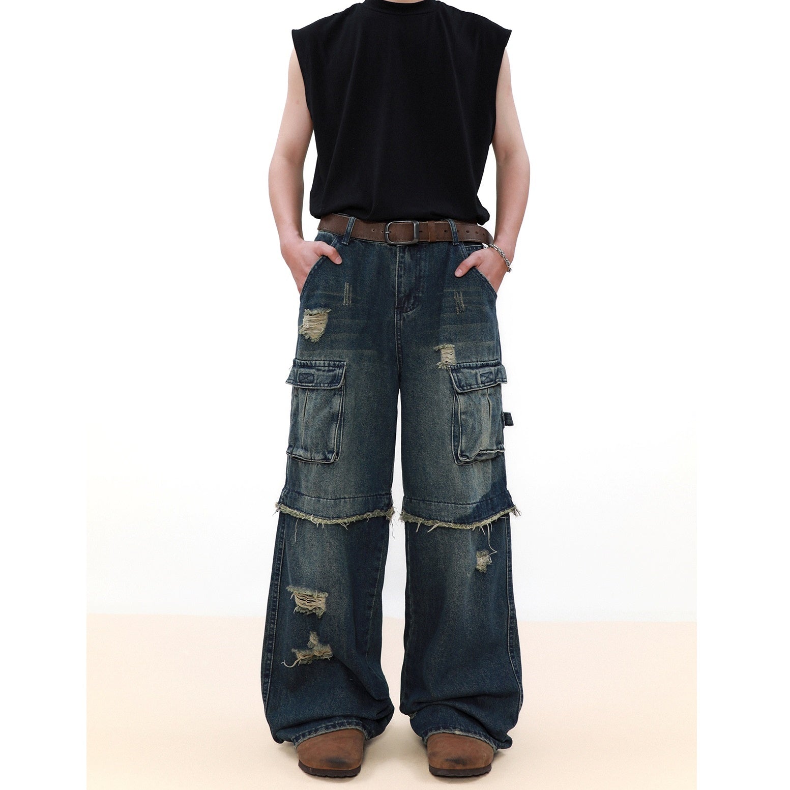 Raw Edge Stitched Ripped Cargo Jeans MB7041