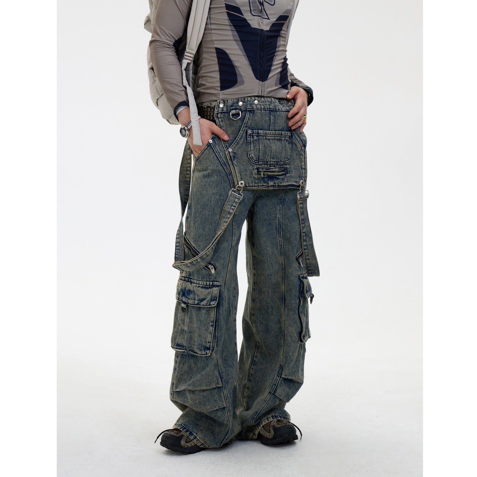 Detachable Strap Washed Cargo Jeans MB7030