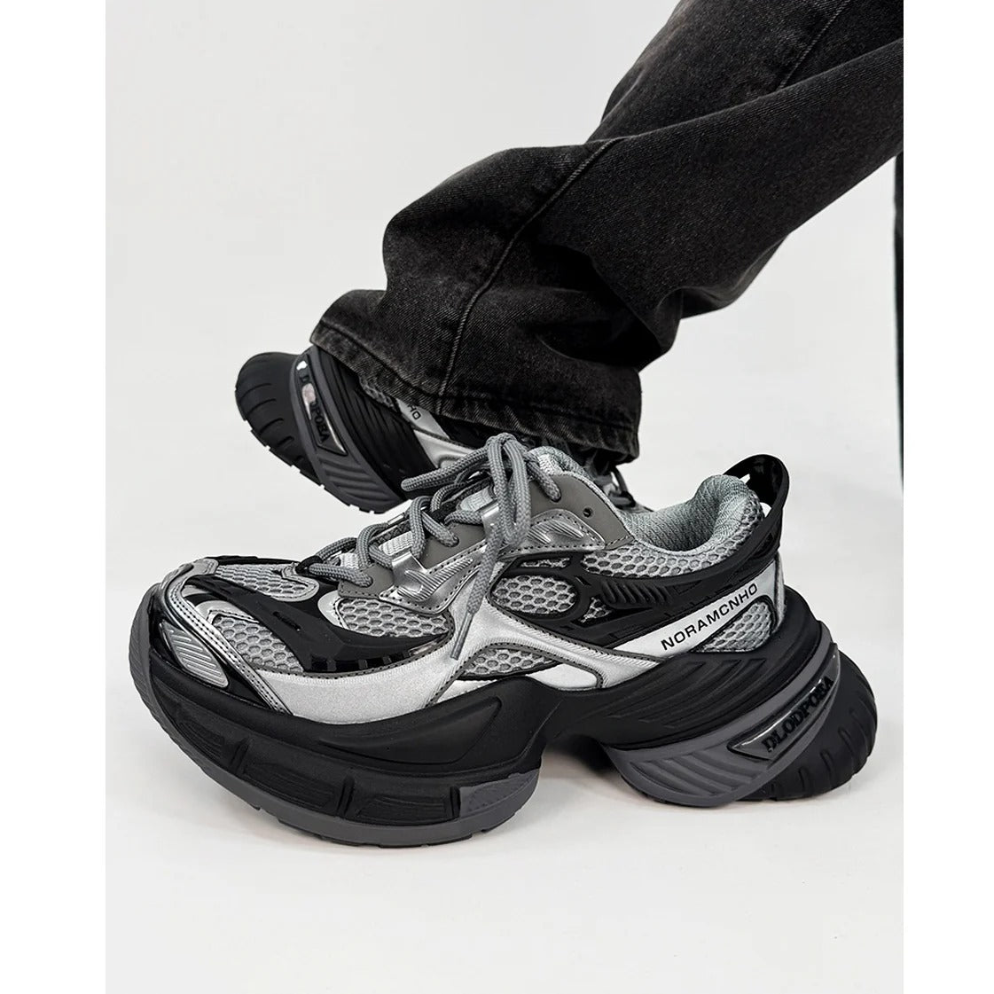 Thick-soled Heightened Scorpion Dad Sneaker MB7371