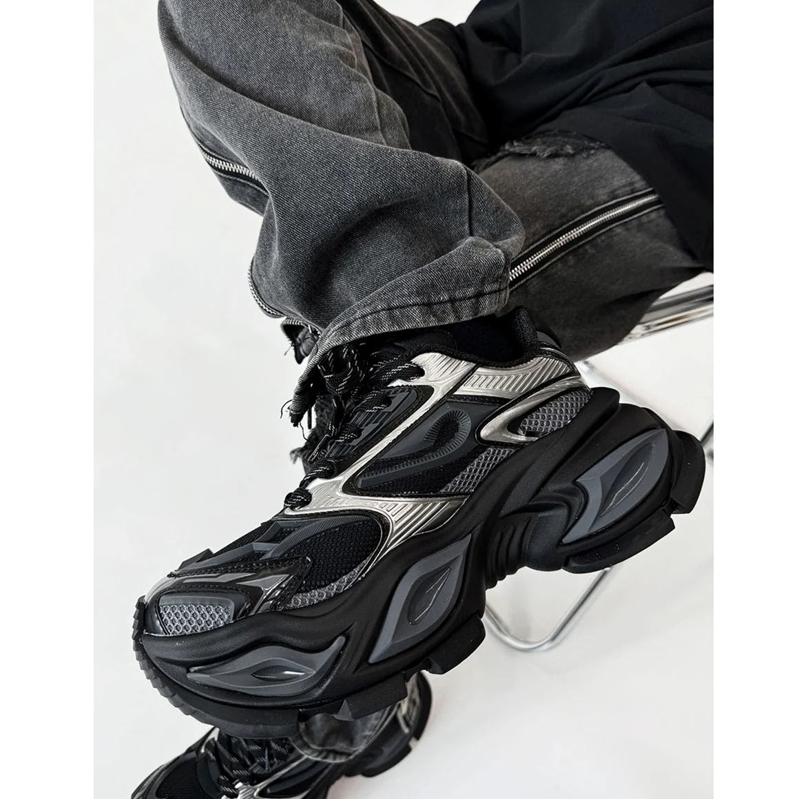 Thick-Sole Heightening Cat's Eye Sneaker MB7372