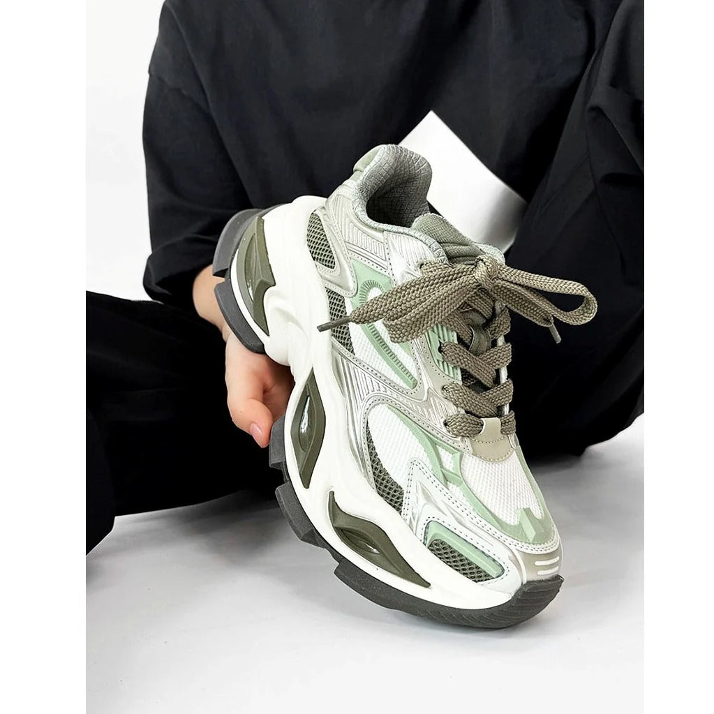 Thick-Sole Heightening Cat's Eye Sneaker MB7372