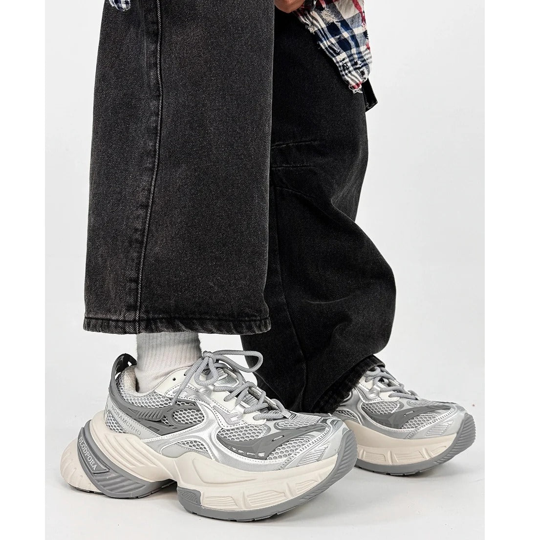Thick-soled Heightened Scorpion Dad Sneaker MB7371
