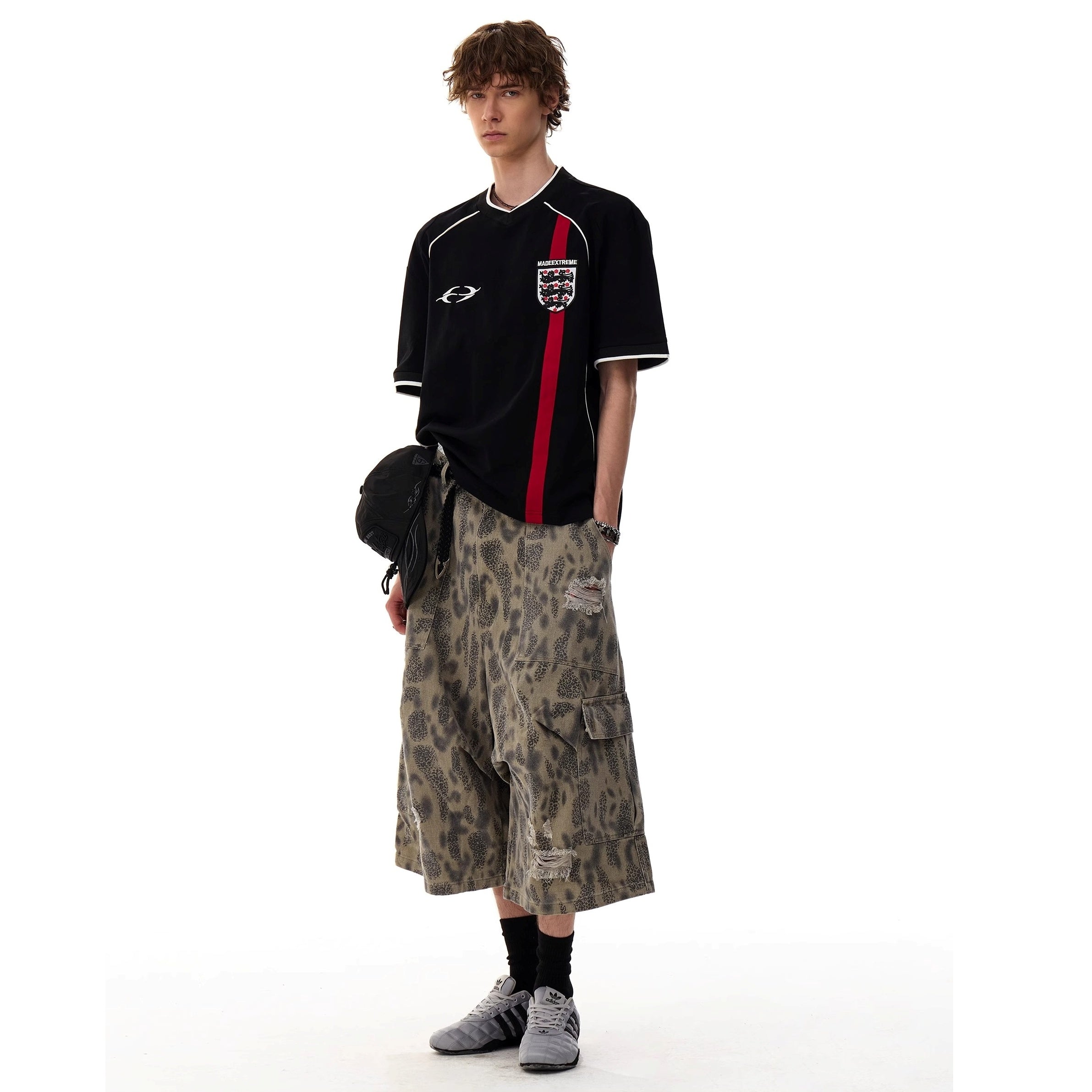 V-Neck Sporty Uniform Design T-shirt MR052