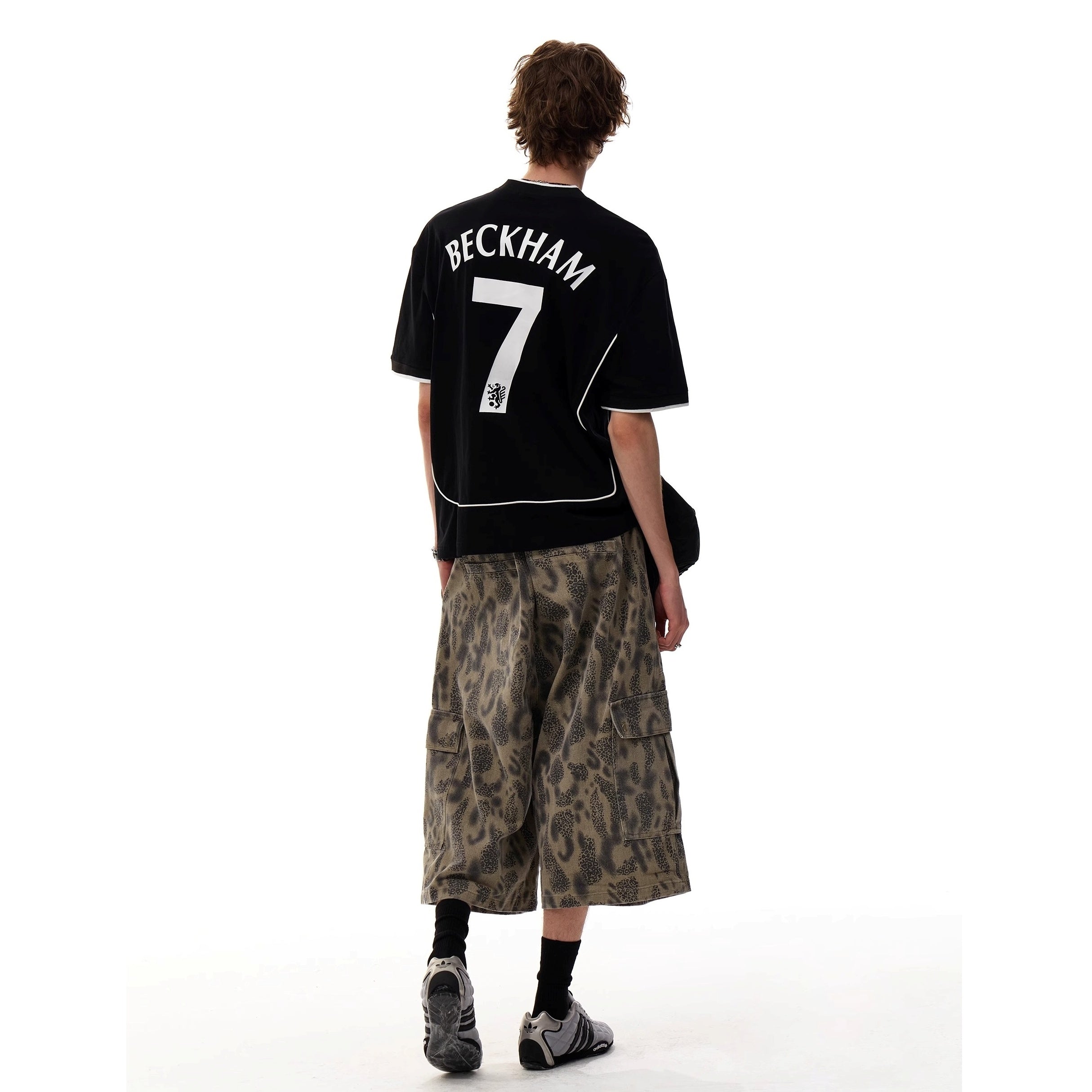 V-Neck Sporty Uniform Design T-shirt MR052