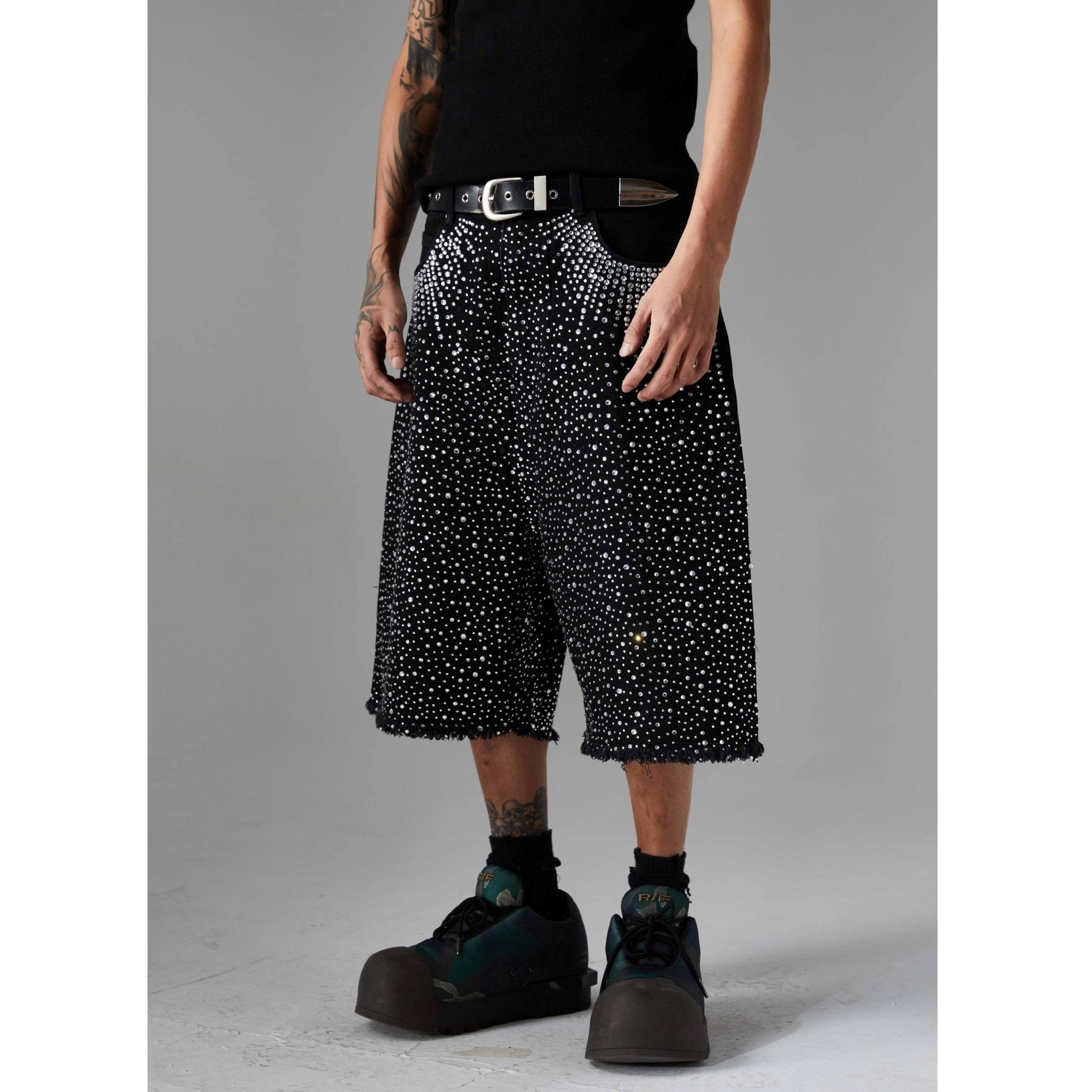 RhineStone Raw Edge Denim Half Shorts MB7352