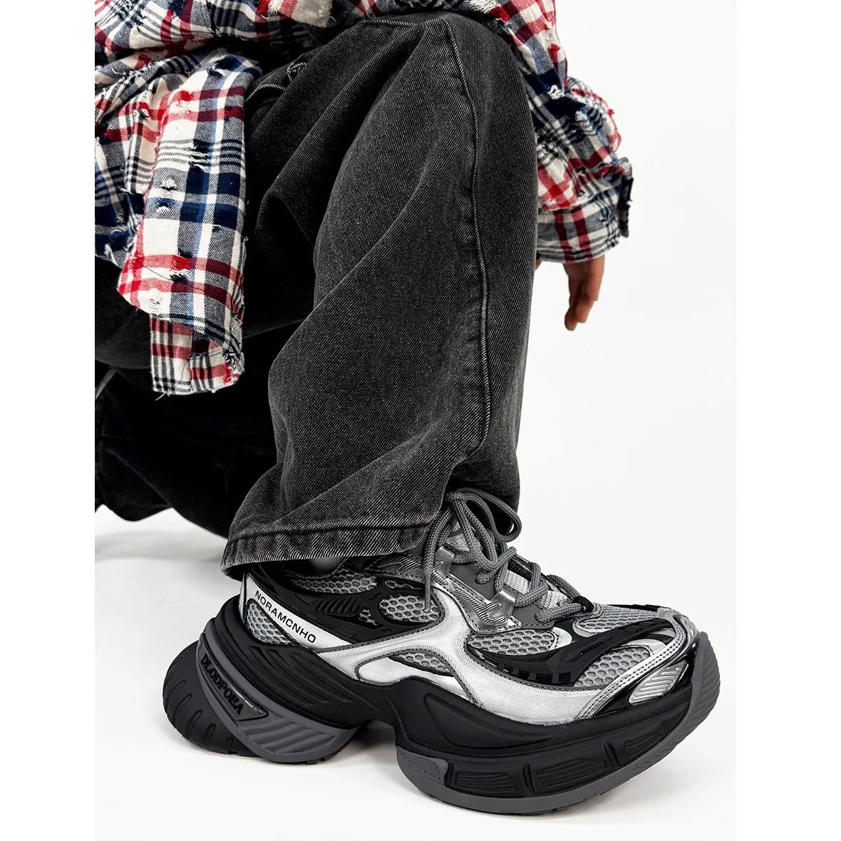 Thick-soled Heightened Scorpion Dad Sneaker MB7371