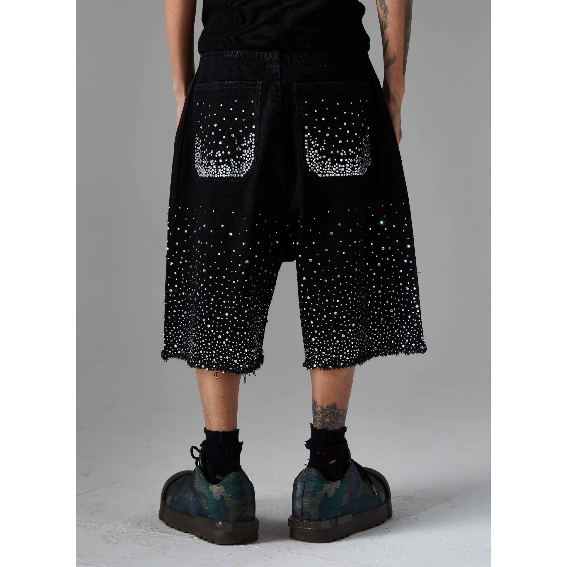 RhineStone Raw Edge Denim Half Shorts MB7352